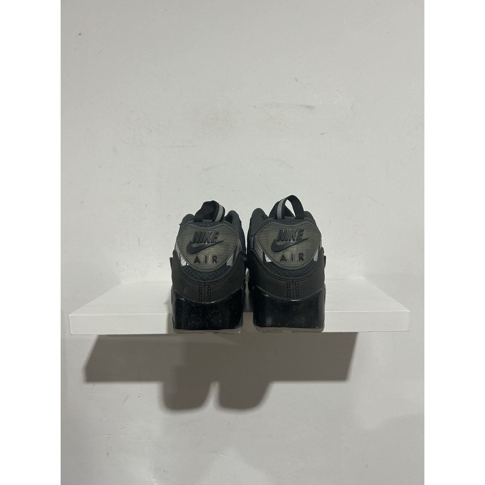 Nike NIKE AIR MAX 90 20 UNDEFEATED BLACK SIZE 6.5 PREOWNED Size US 6.5 / EU 39-40 - 4 Thumbnail