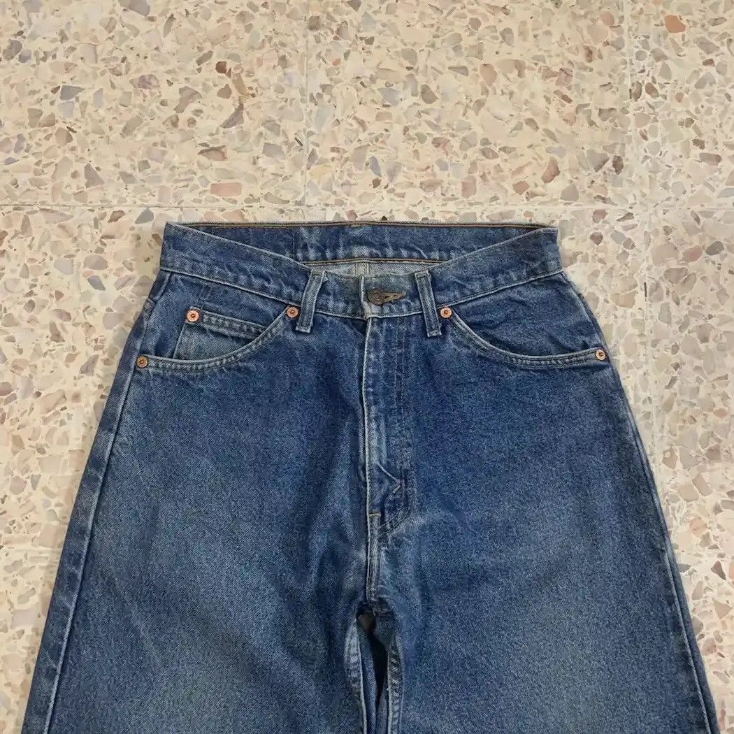 Levi's Levi’s 613 Orange Tab Jeans Levis Ripped Distressed Denim Size US 26 / EU 42 - 4 Thumbnail