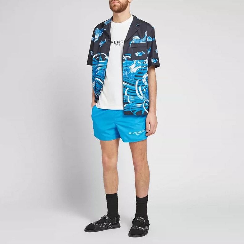 Givenchy Givenchy Model's Blue Shorts Size US M / EU 48-50 / 2 - 6 Thumbnail