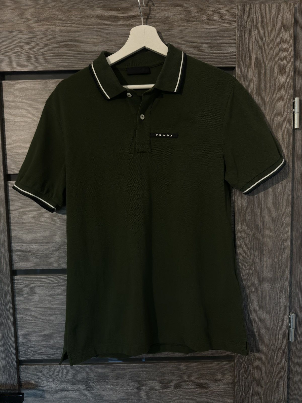 Prada Prada green khaki polo shirt button basic luxury Size US M / EU 48-50 / 2 - 1 Thumbnail