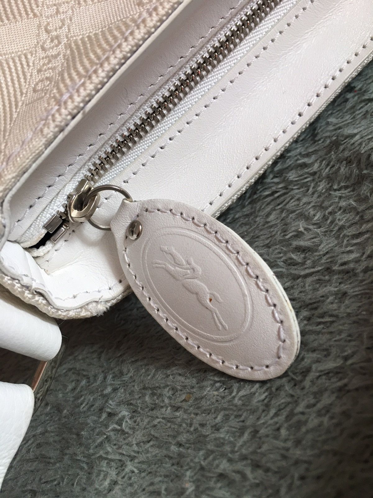 Longchamp Longchamp Ivory White Nylon Leather Handbag Shoulder Bag Size ONE SIZE - 9 Thumbnail
