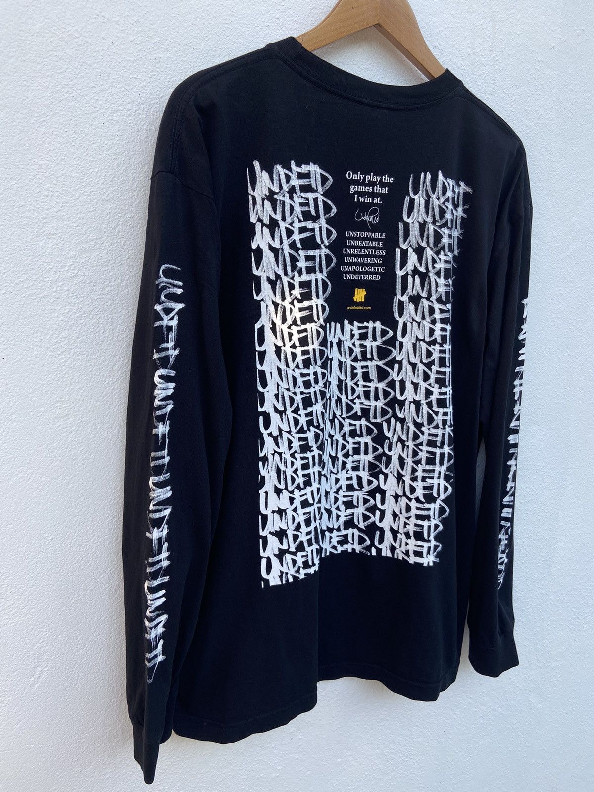 Undefeated Steals🔥🔥🔥🔥 Rare Vintage Undefeated t shirt long sleeve Size US L / EU 52-54 / 3 - 4 Thumbnail