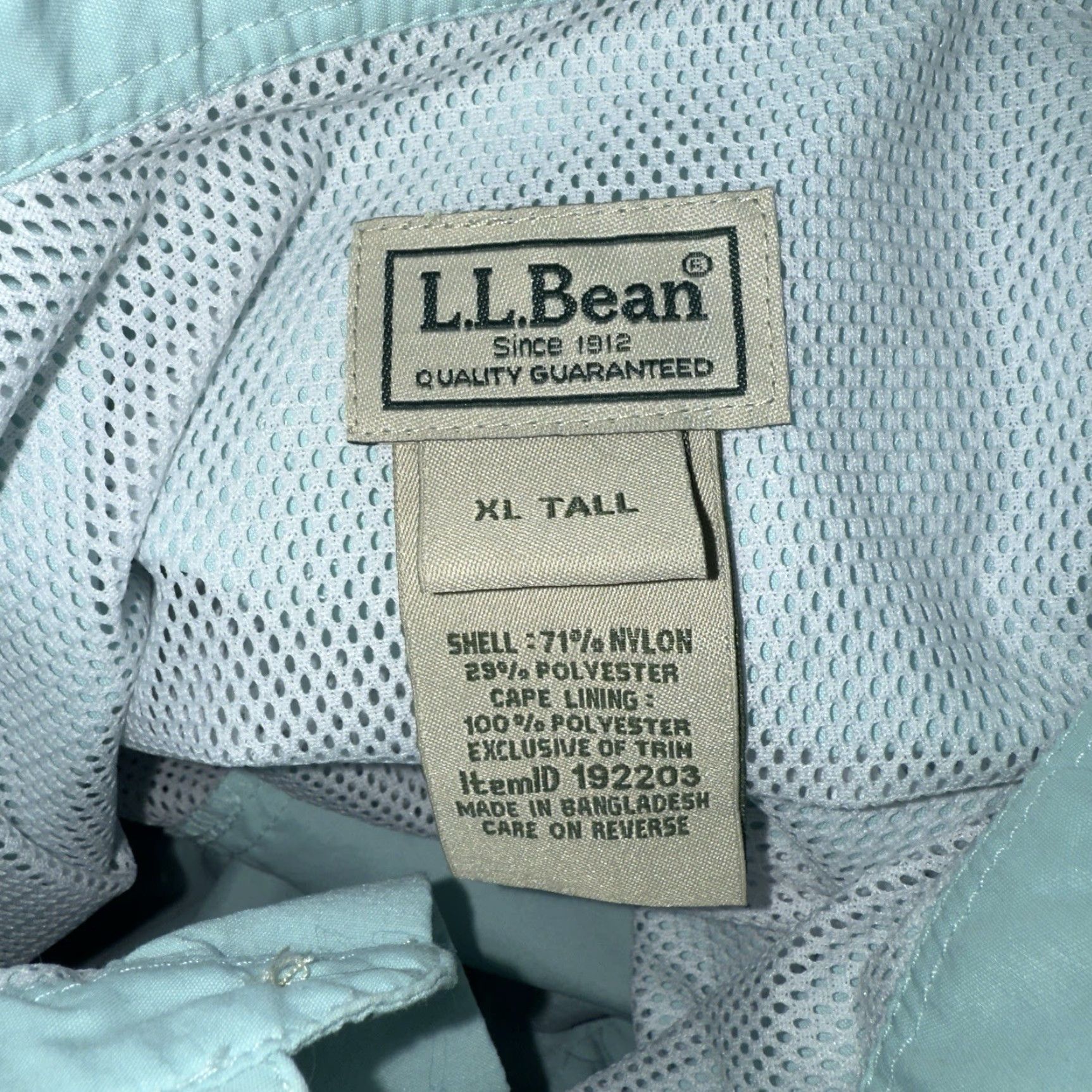 Vintage L.L.Bean Nylon Light Blue Vented Ling Sleeve Button Down Hiking Shirt Mens XLT Size US XL / EU 56 / 4 - 4 Thumbnail