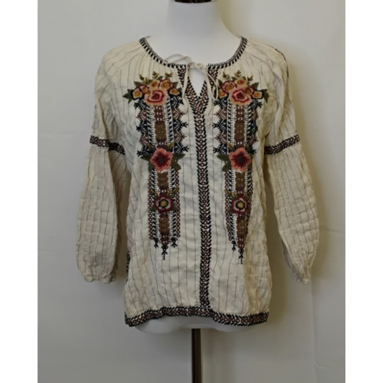 Johnny Was Johnny Was Blouse Women's S Cream Embroidered Floral Stripe Size S / US 4 / IT 40 - 2 Thumbnail