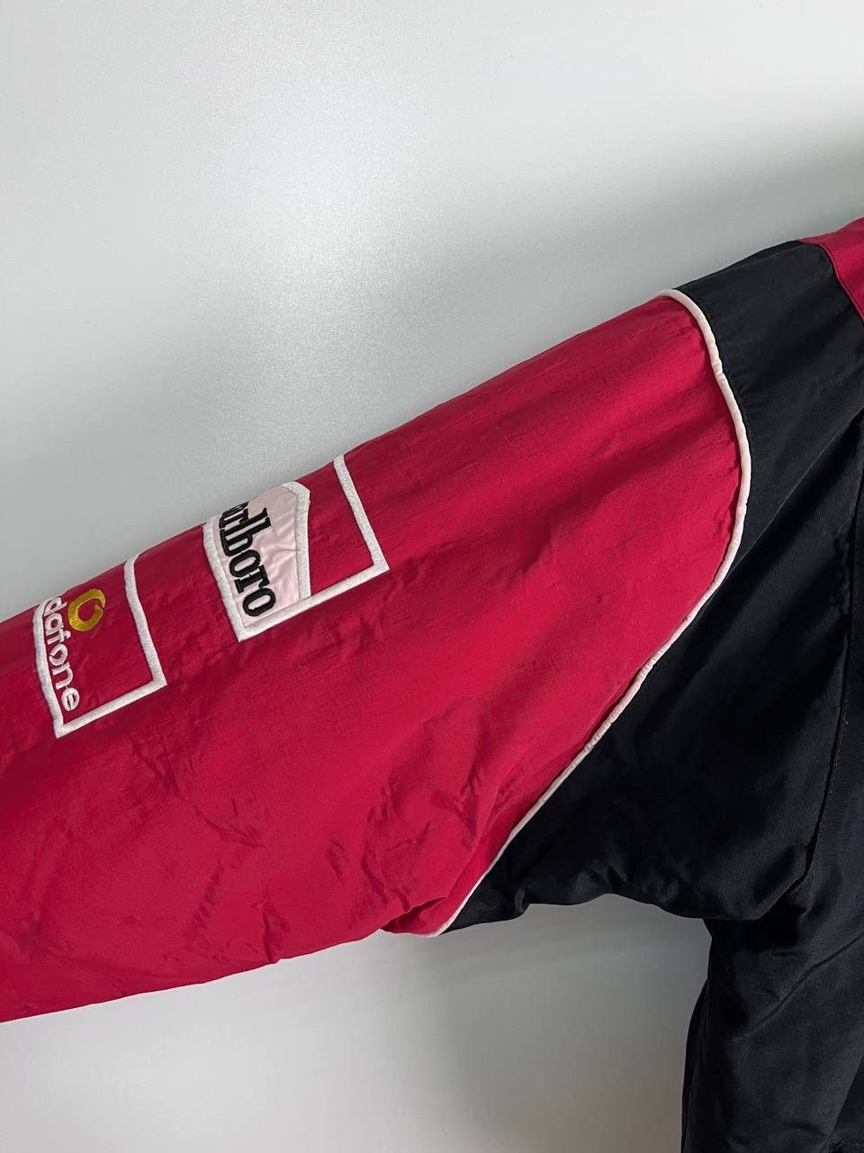 Ferrari Ferrari Marlboro Vodafone jacket size XL Size US XL / EU 56 / 4 - 4 Thumbnail