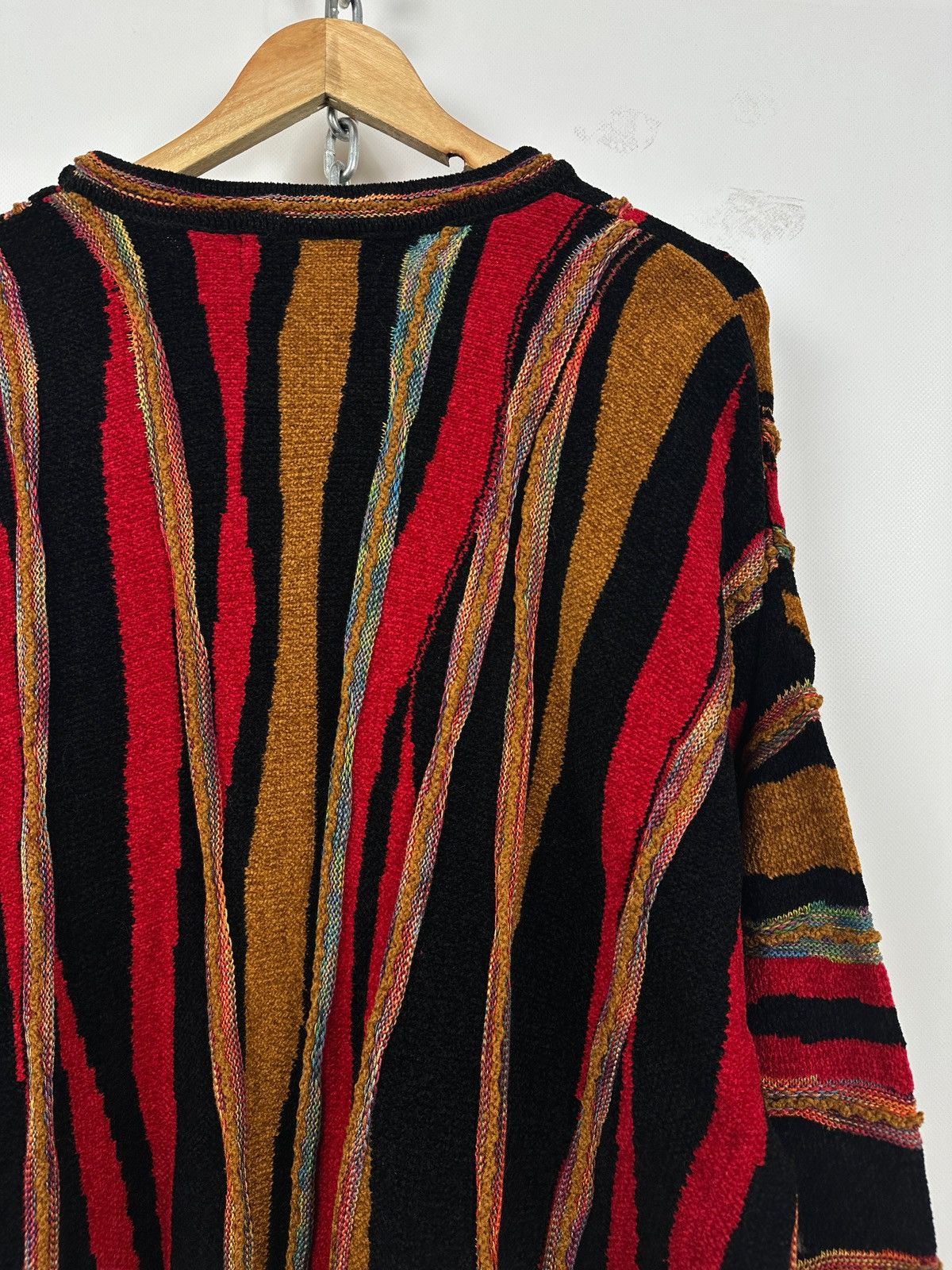 Tundra Canada Vintage Tundra Canada 3D Knit Coogi Style Sweater Size US XXL / EU 58 / 5 - 13 Thumbnail