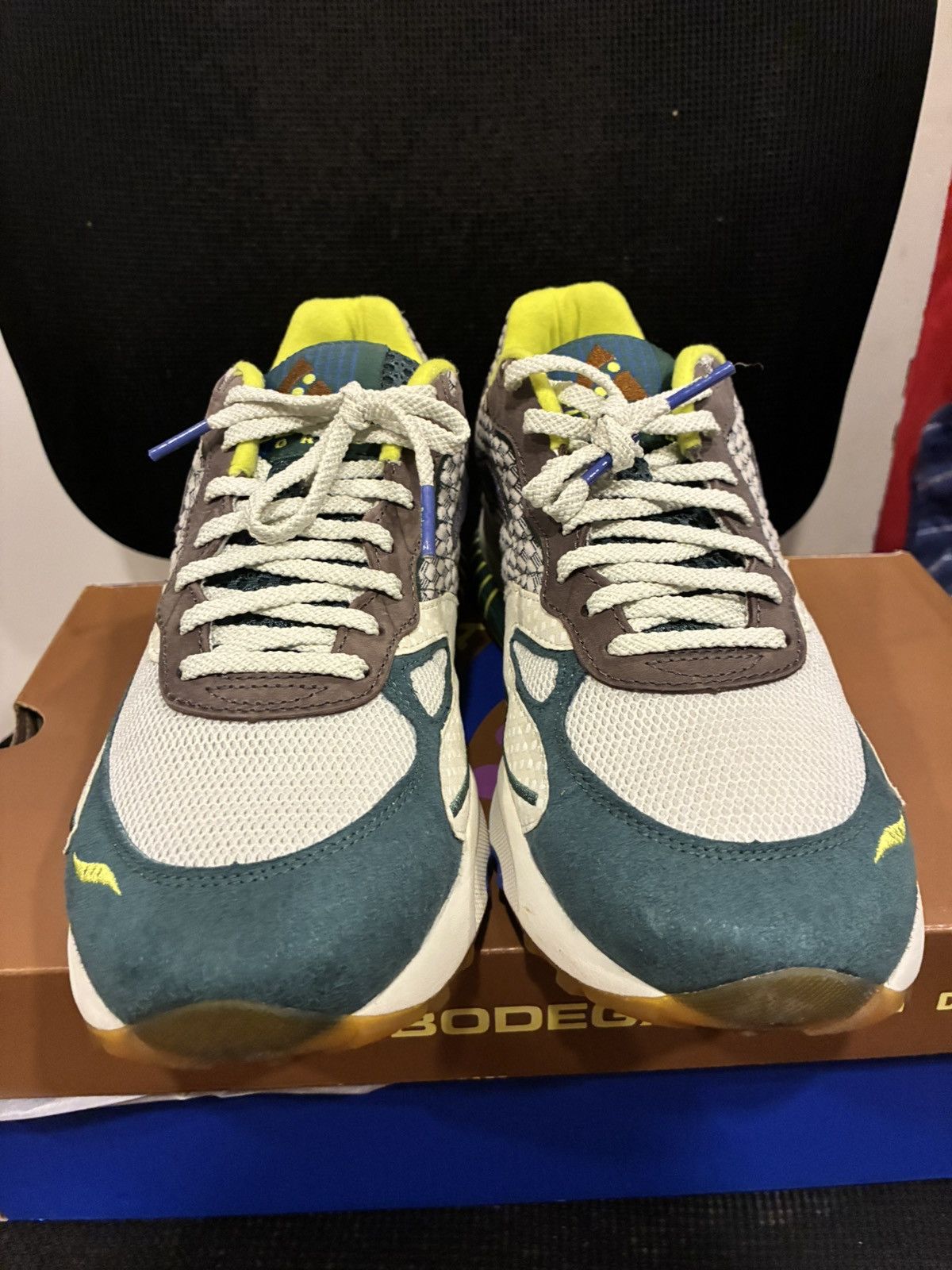 Bodega × Saucony Bodega x Saucony Size US 10.5 / EU 43-44 - 1 Thumbnail