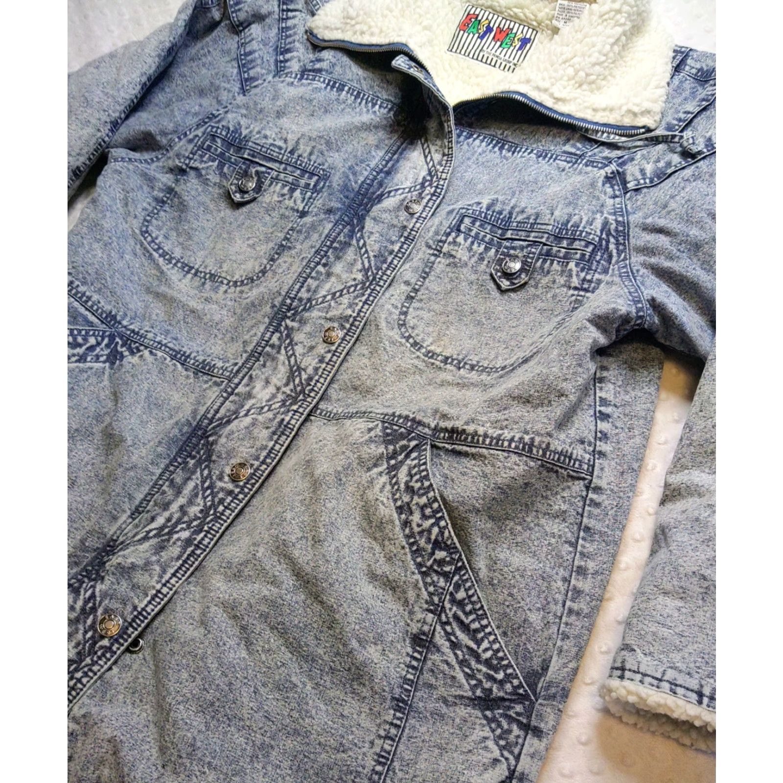 Vintage VINTAGE East West Denim Jacket Medium M Blue Pais Panda Sherpa Lined Button Zipper Long Sleeve Casual Hip Hop 80s 90s Grunge Music Womens Jacket Size M / US 6-8 / IT 42-44 - 5 Thumbnail