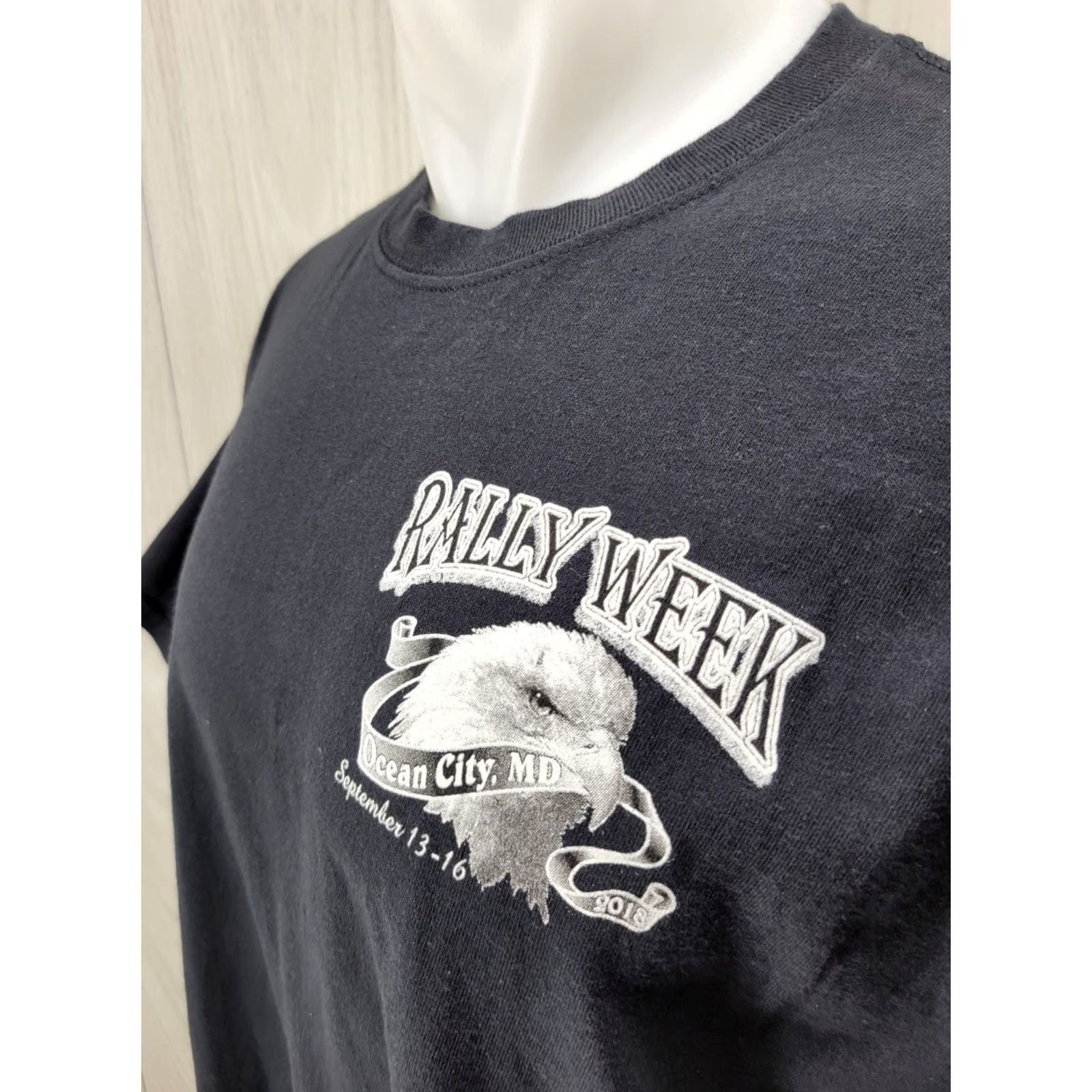 Gildan VINTAGE Men’s Shirt Black 2018 Ocean City MD XL Bike Rally Week Ride Hard Shirt Size US XL / EU 56 / 4 - 4 Thumbnail