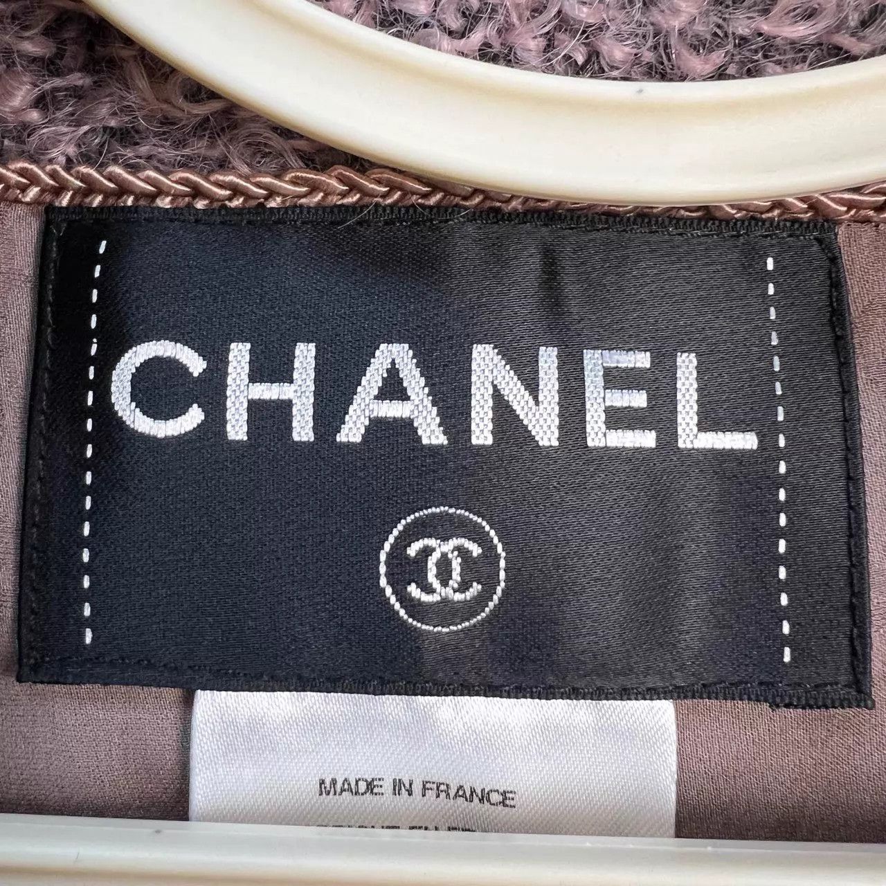Chanel Chanel Classic Destroyed Pocket Short Jacket Unused FR 36 Size XS / US 0-2 / IT 36-38 - 5 Thumbnail