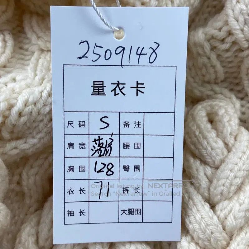 Loewe Loewe Off-White Wool Women's Sweater . Size S / US 4 / IT 40 - 6 Thumbnail
