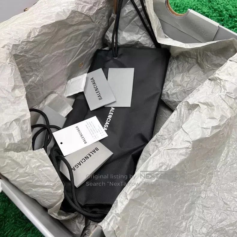 Balenciaga Balenciaga Blue and White Sneakers 3XL. Size US 10.5 / EU 43-44 - 7 Thumbnail