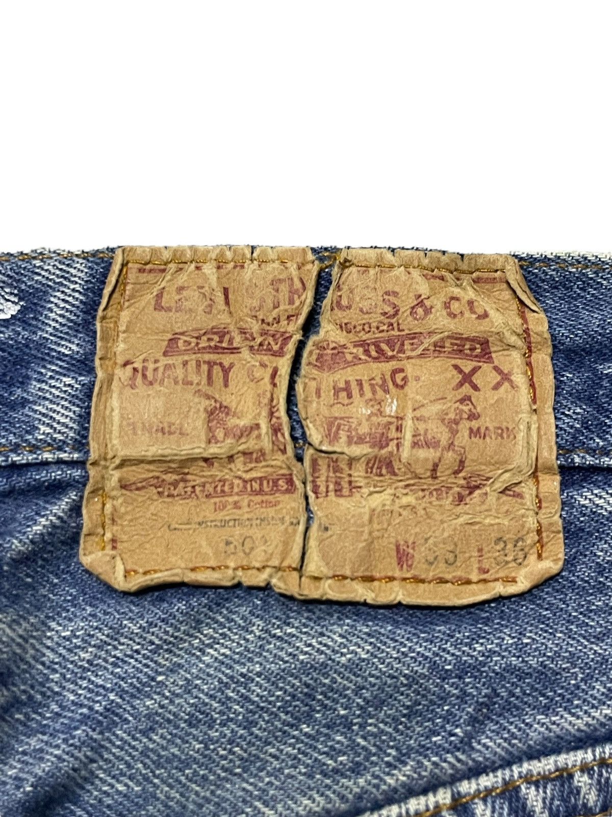 Levi's × Vintage Vintage 80s Levis 501 Button Fly Distressed Jeans Size US 32 / EU 48 - 14 Thumbnail