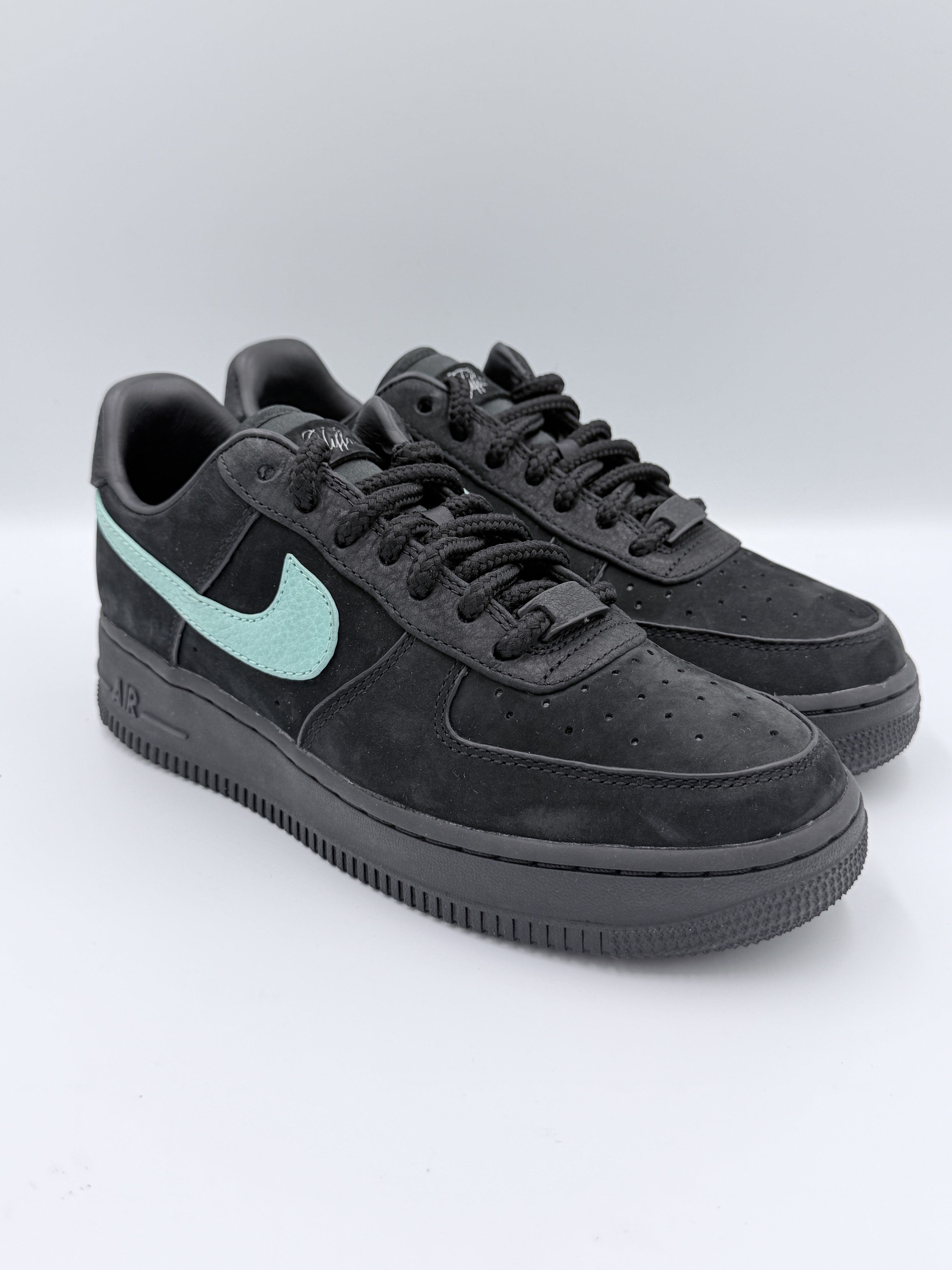 Nike × Tiffany & Co. Tiffany & Co. Nike Air Force 1 Low 1837 Black Blue Size US 6 / EU 39 - 1 Thumbnail