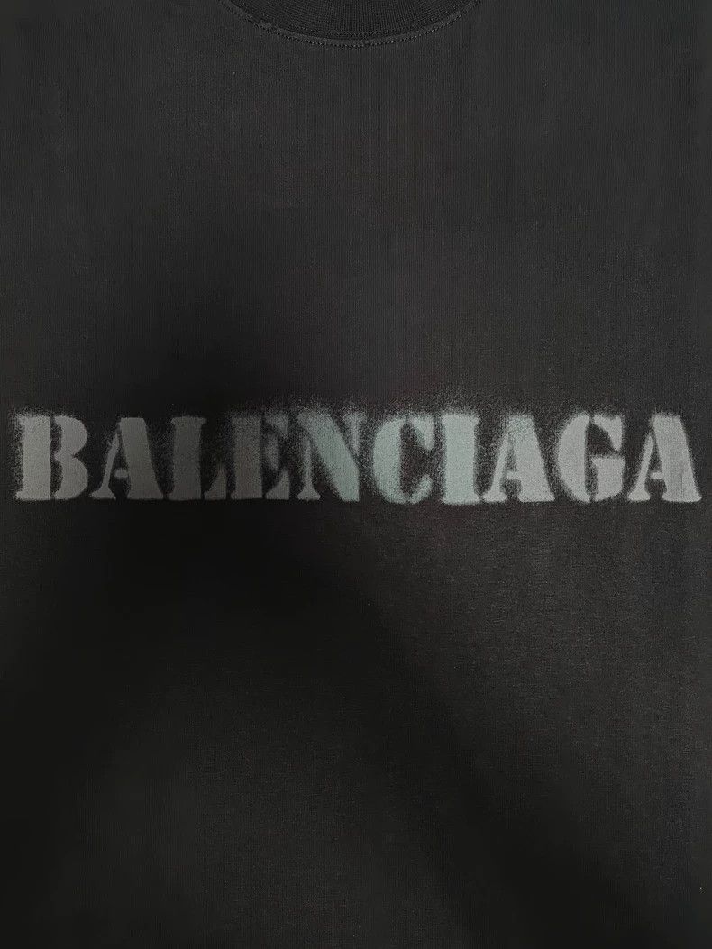 Balenciaga Balenciaga 24ss ink-jet logo font blurred long-sleeve sweat Size US XS / EU 42 / 0 - 3 Thumbnail