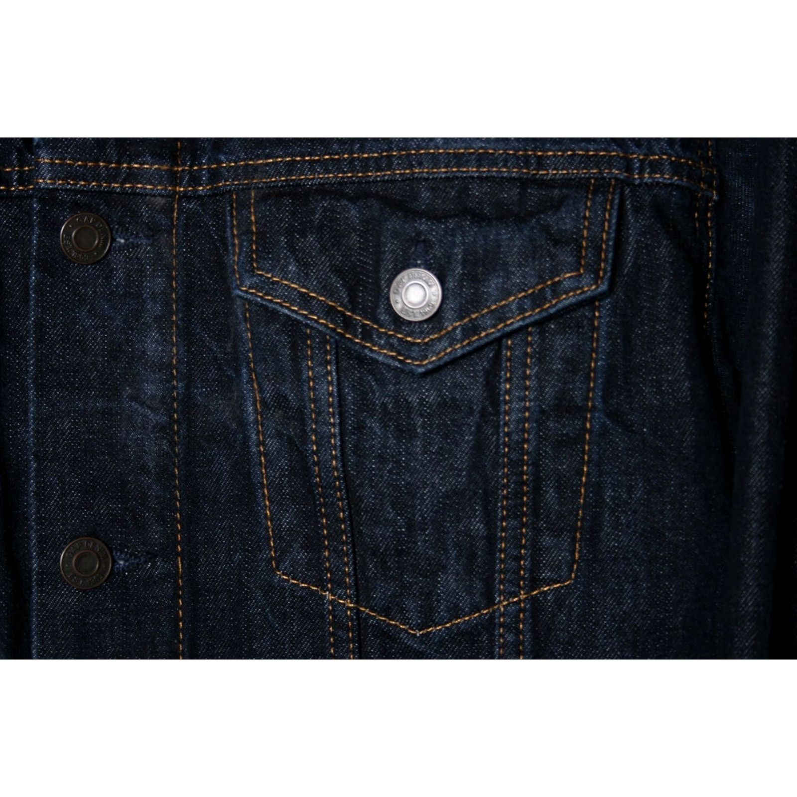 Gap VINTAGE Gap Denim Icon Dark Wash Blue Jean Trucker Jacket Men's M Sz. M Blue Denim Jacket Mens Size US 31 - 3 Thumbnail
