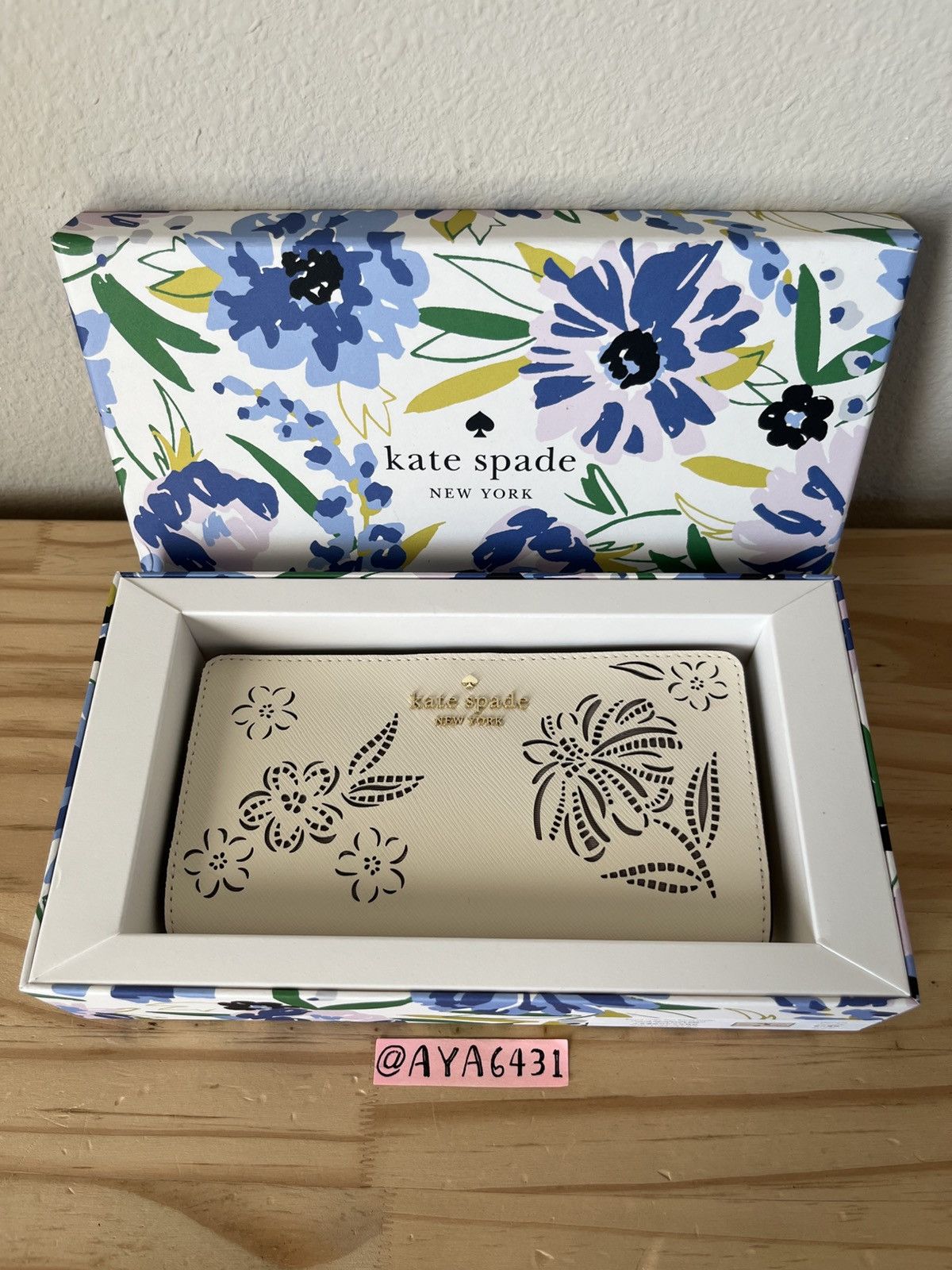 Kate Spade Kate Spade wallet Size ONE SIZE - 1 Thumbnail