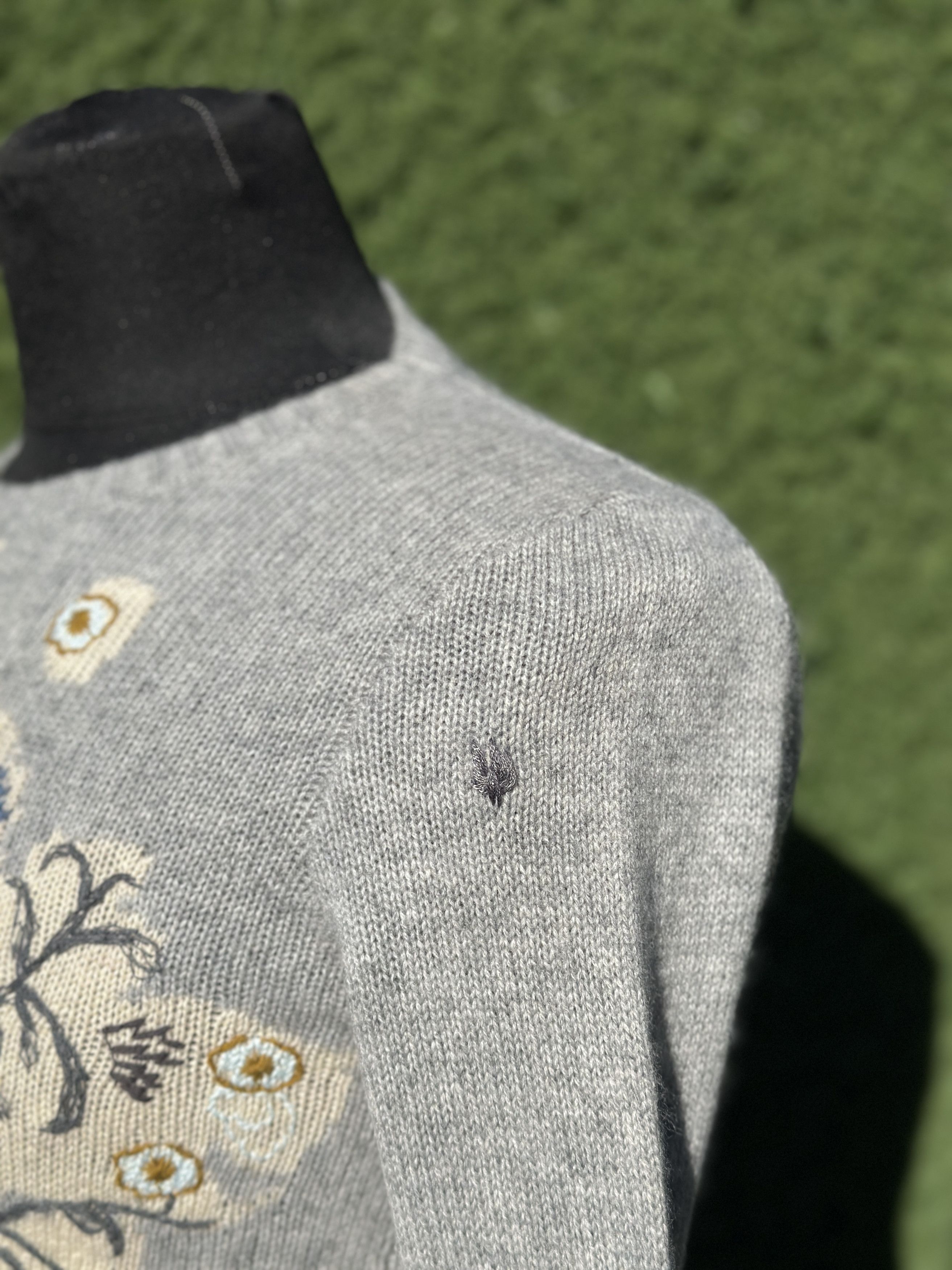 Dior Christian Dior 100% Cashmere Embroidered Floral Knit EU 38 Size S / US 4 / IT 40 - 5 Thumbnail