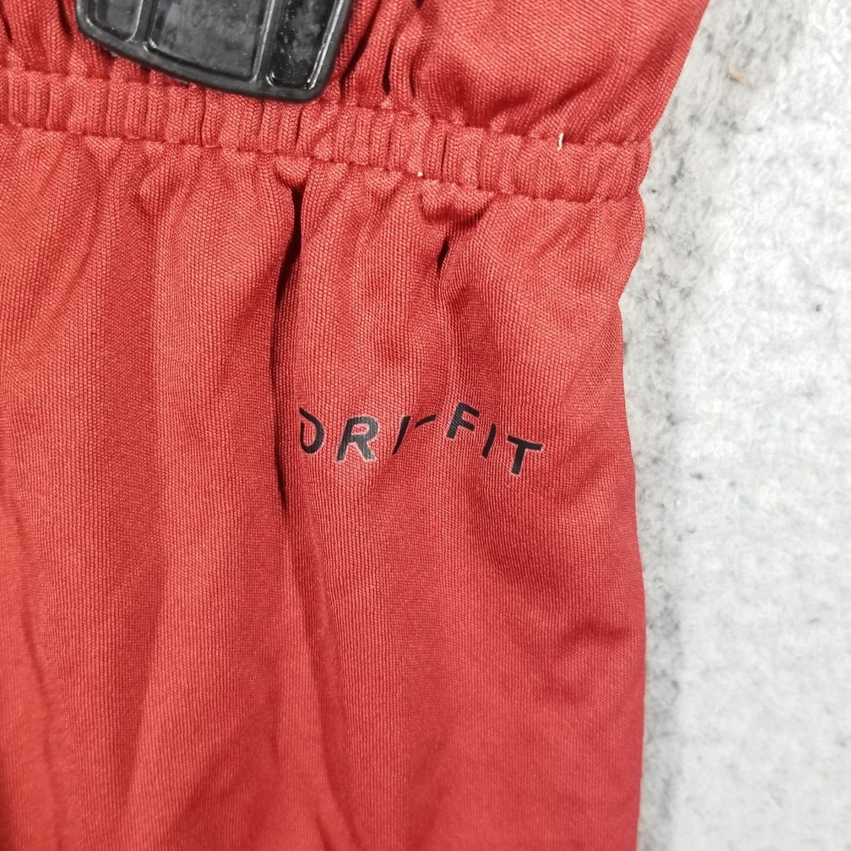 Nike Nike Dri-Fit 9" Training Shorts Men Medium Red Big Logo Activewear Size US 31 - 3 Thumbnail