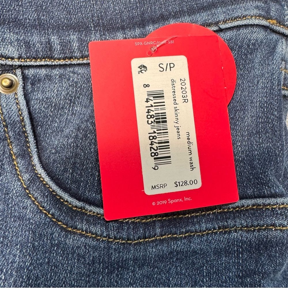 Spanx NWT New $128 Spanx Distressed Ankle Skinny Medium Wash Jean Size 28" / US 6 / IT 42 - 8 Thumbnail