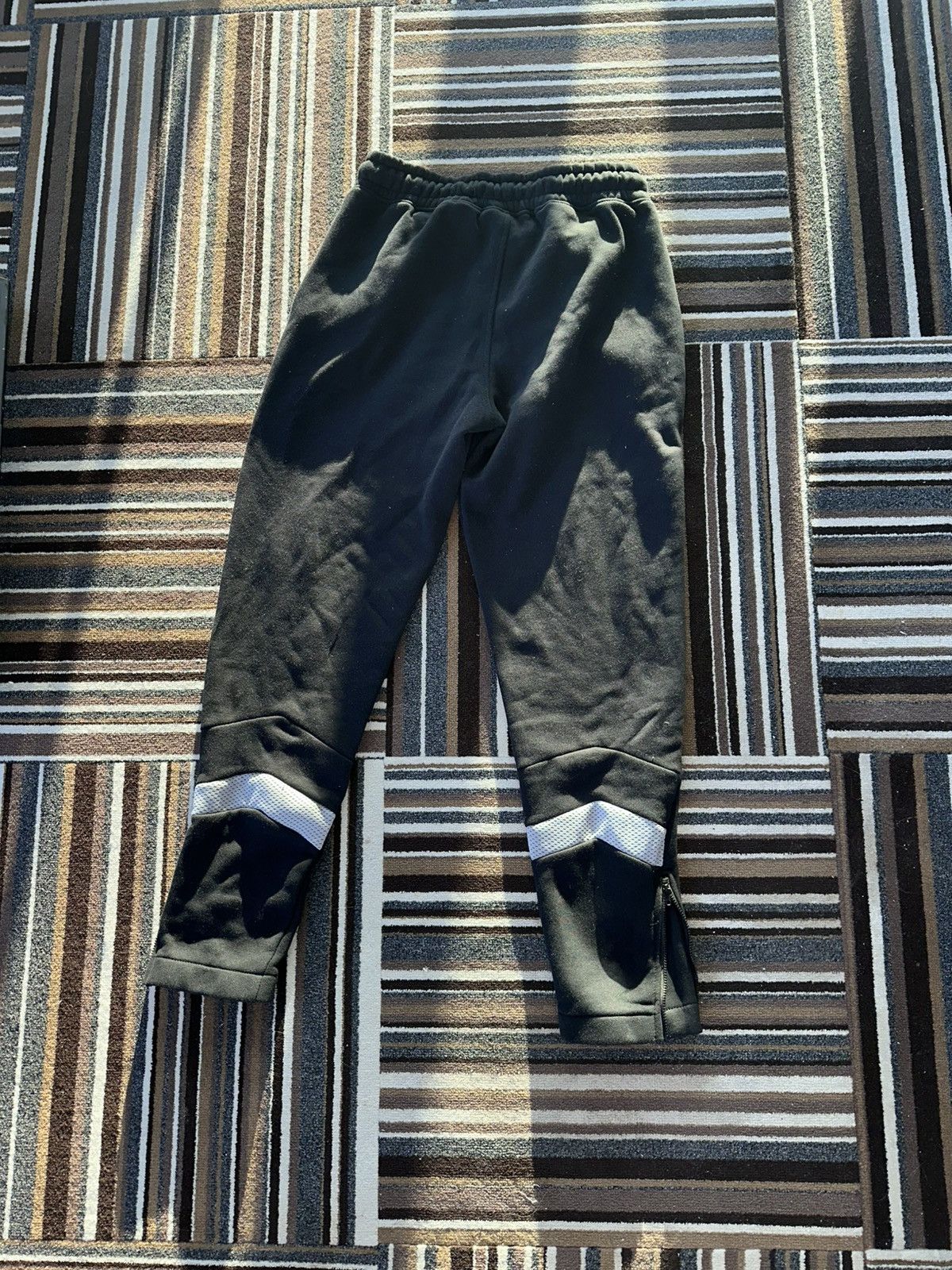 Trapstar London Trapstar V-Stripe Tracksuit Black/Grey Size US L / EU 52-54 / 3 - 7 Thumbnail