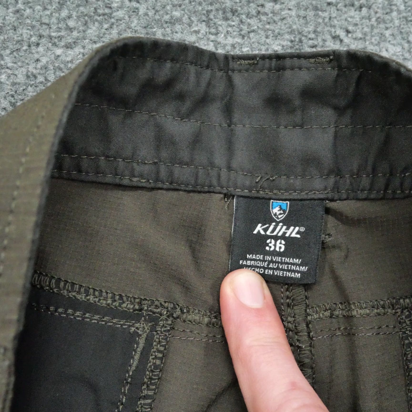 Vintage Kuhl Shorts Mens 36 Brown Outdoors Hiking Chino Pocket Stretch Classic Casual Summer 36 Mens Brown Shorts Size US 34 / EU 50 - 5 Thumbnail