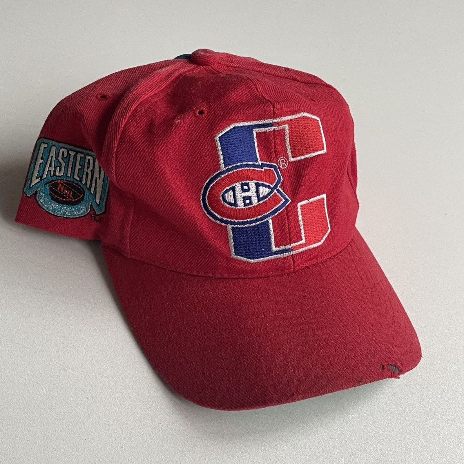 NHL Vintage 1990s Montreal Canadien Embroidered NHL Snapback Hat Size ONE SIZE - 1 Thumbnail