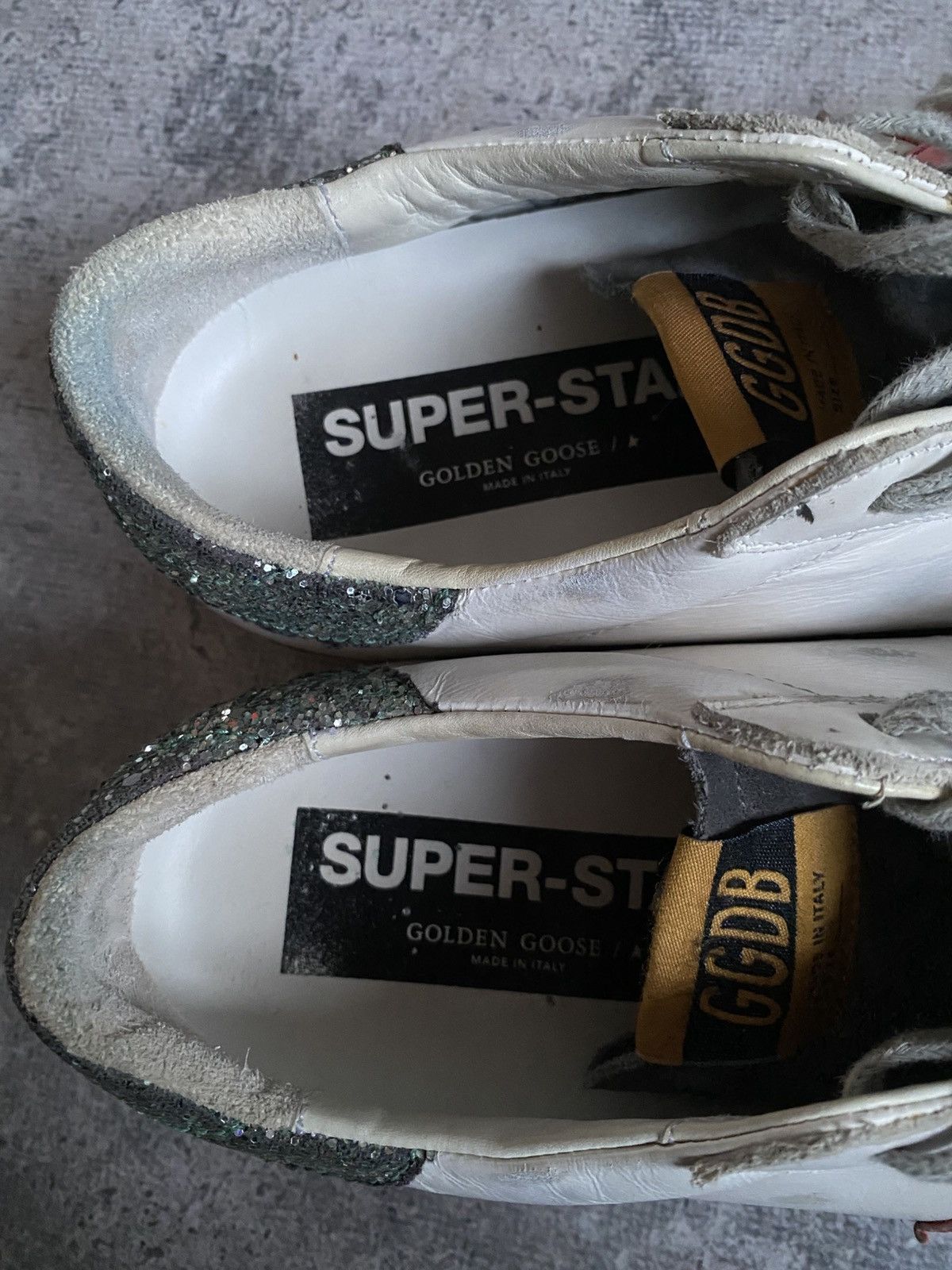 Golden Goose Golden Goose Superstar GGDB Leather Sneakers Red Star Sz 38 Size US 8 / IT 38 - 6 Thumbnail