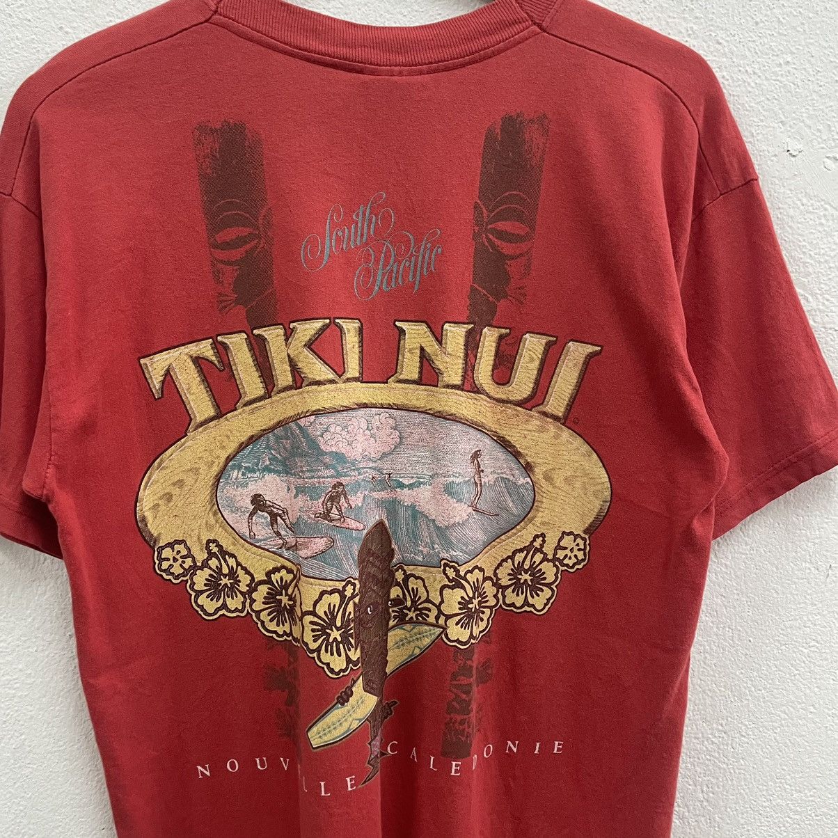 Vintage 🔥Vintage 90s Tiki Nui South Pacific Big Logo Surf Skate Tee Size US M / EU 48-50 / 2 - 3 Thumbnail