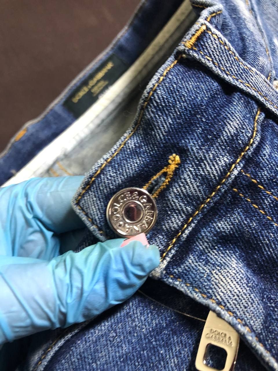 Dolce & Gabbana DOLCE & GABBANA Indigo Distressed Denim Button Fly jeans Size US 30 / EU 46 - 15 Thumbnail