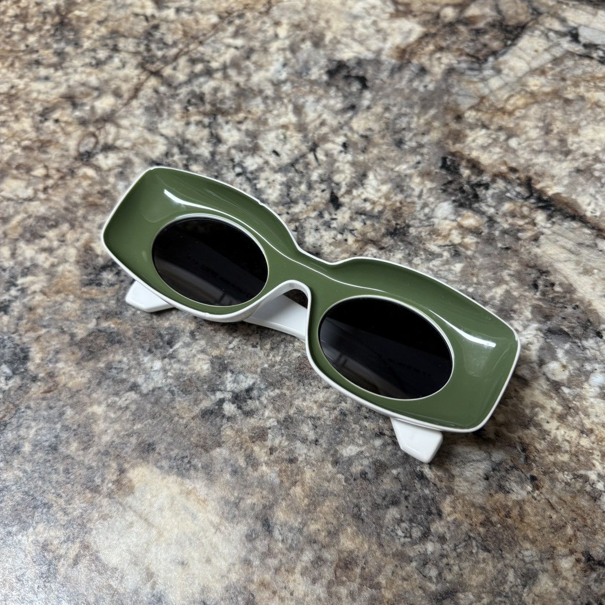 Loewe LOEWE PAULA'S IBIZA WHITE OLIVE/GREY LENS SUNGLASSES Size ONE SIZE - 4 Thumbnail