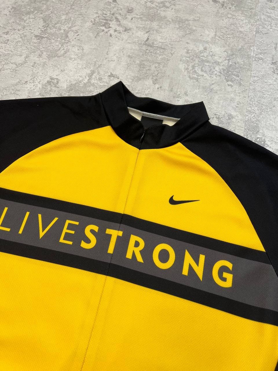 Nike Vintage Nike Livestrong Cycling Jersey Size US XL / EU 56 / 4 - 8 Thumbnail