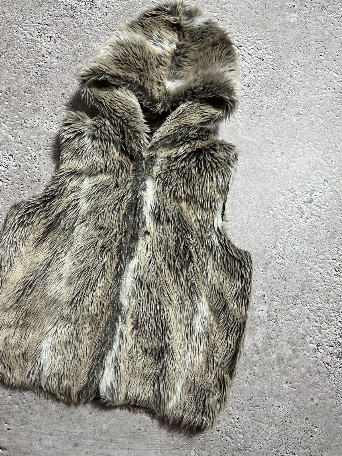 If Six Was Nine × Japanese Brand × Vintage Woman’s Y2K Hype Japanese Brand Fur Faux Vest Size M / US 6-8 / IT 42-44 - 2 Thumbnail