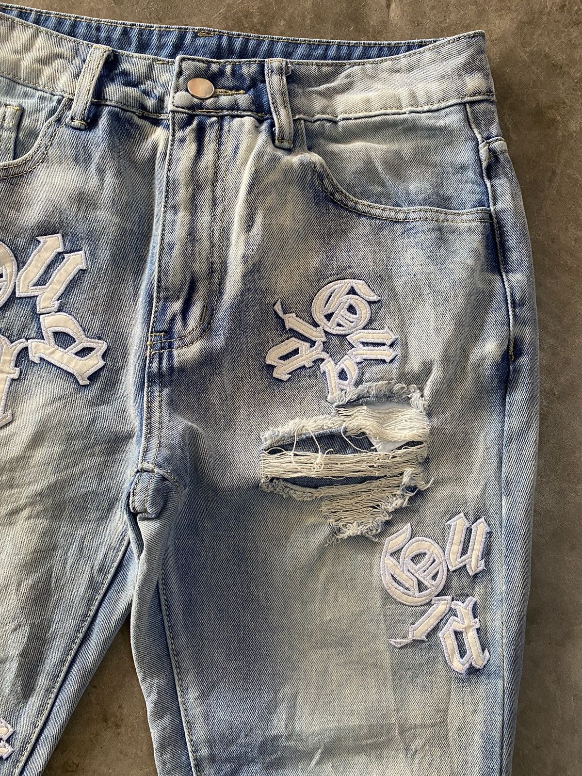 Japanese Brand Y2k Letter Embroidery Street Style Ripped Denim Pants Size US 30 / EU 46 - 9 Thumbnail