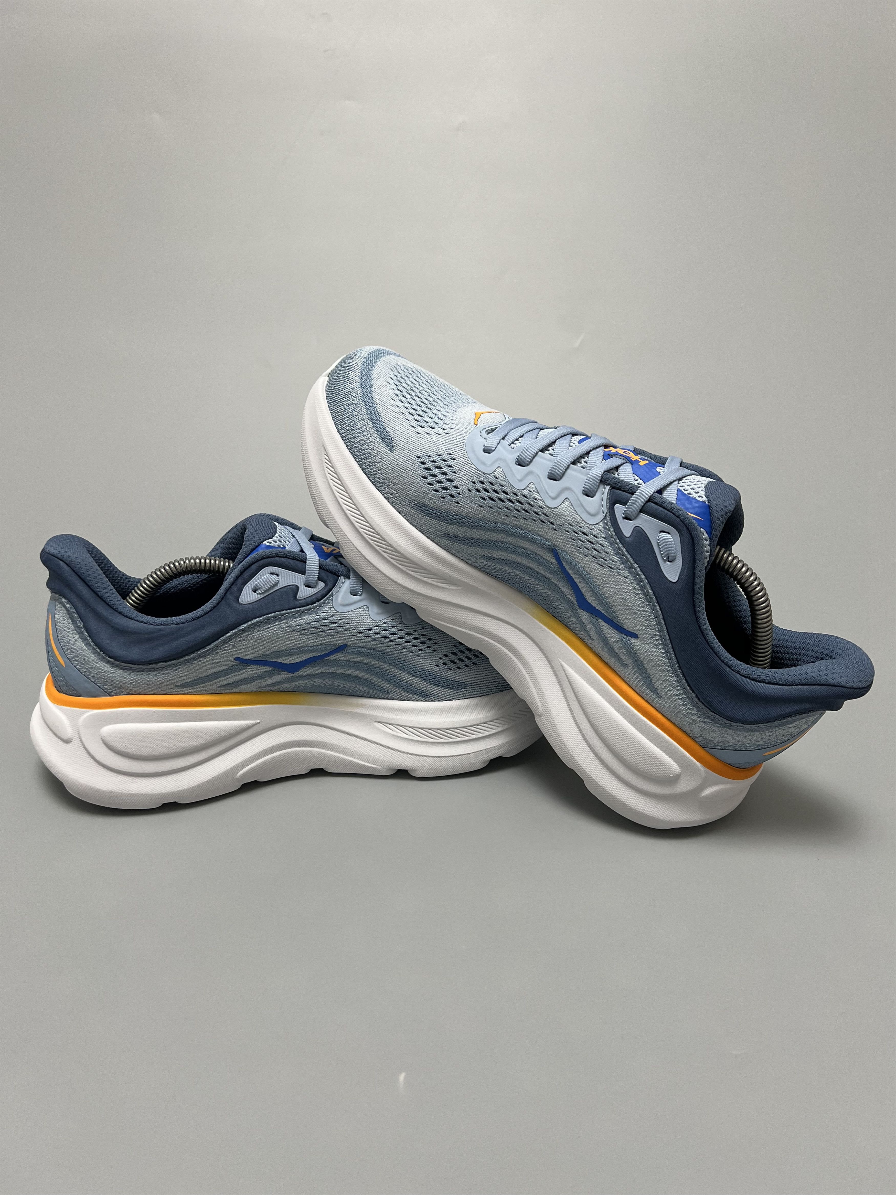 Hoka 8.5D Hoka One One Bondi 9 Running Shoes Walking Gym Size US 8.5 / EU 41-42 - 5 Thumbnail