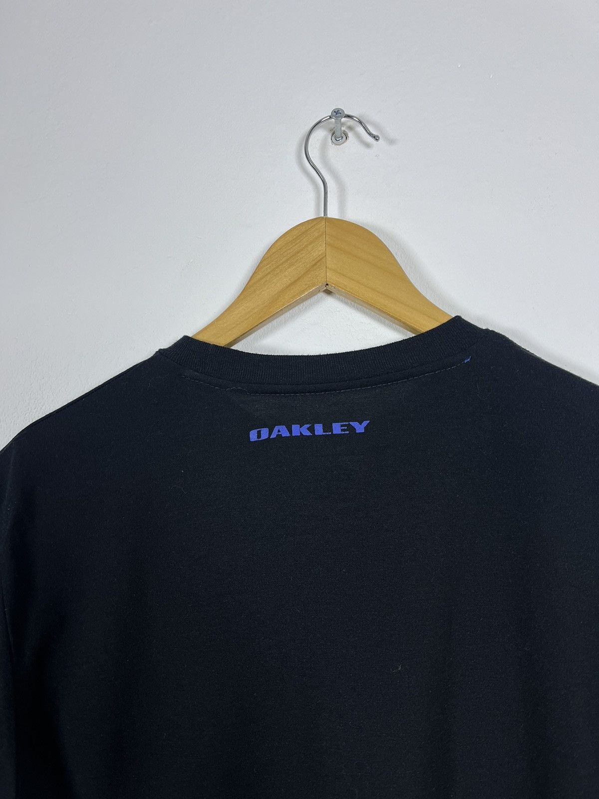 Oakley Oakley T-Shirt Vintage Streetwear Y2K Gorpcore Size US M / EU 48-50 / 2 - 5 Thumbnail