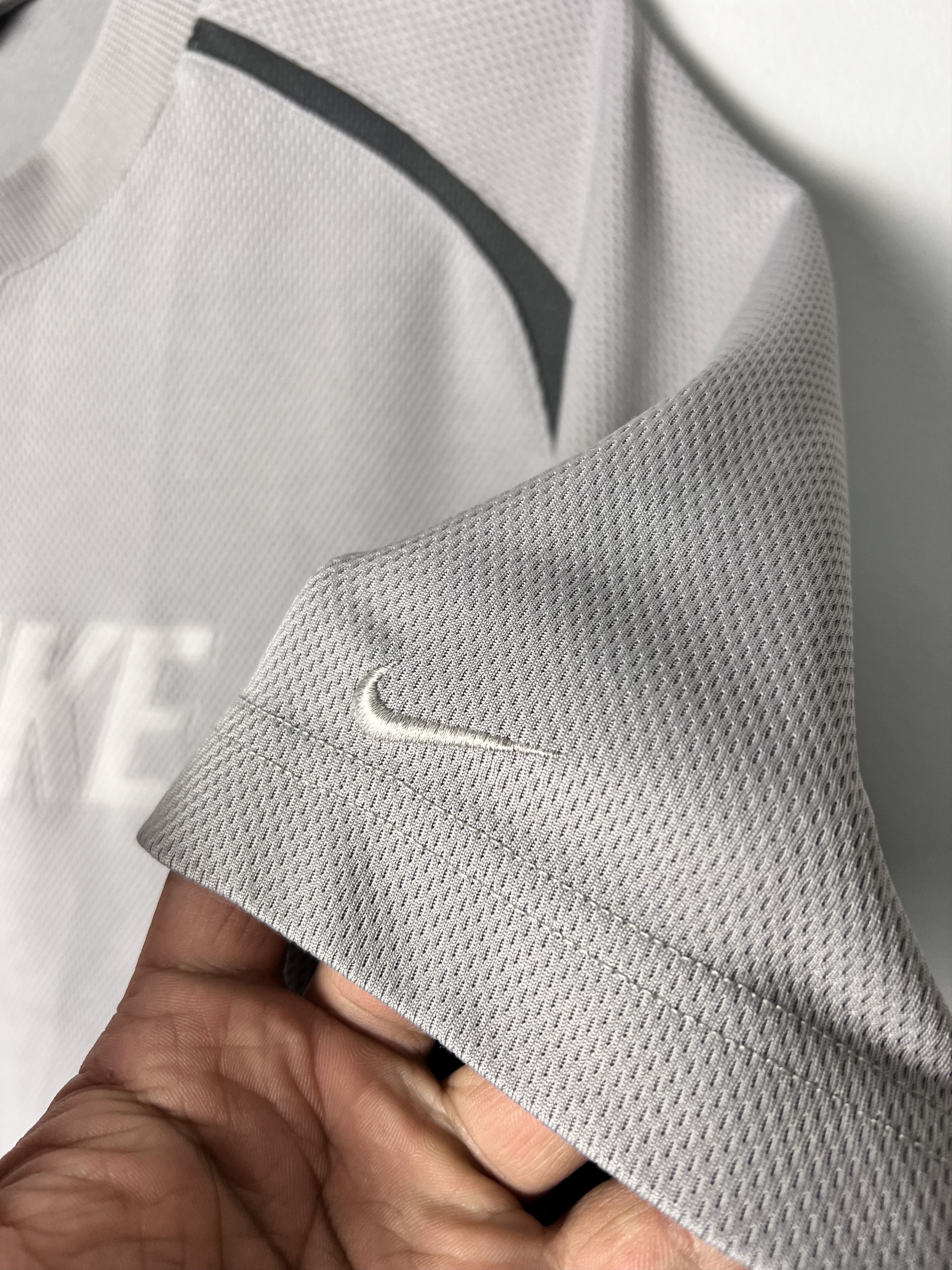 Nike Vintage Nike Gray Jersey Size US M / EU 48-50 / 2 - 3 Thumbnail