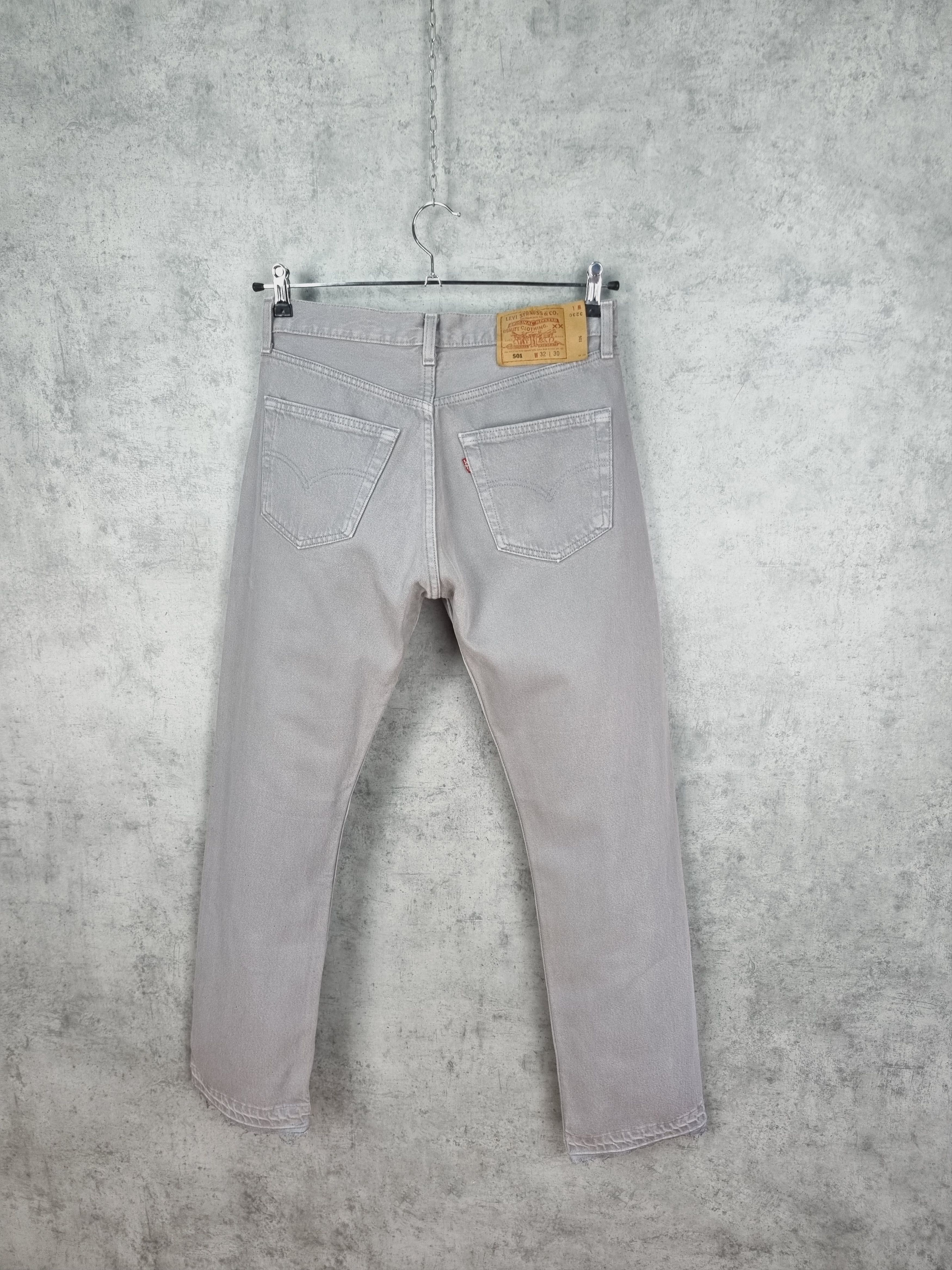 Levi's × Levi's Vintage Clothing 90s Levi's 501 Gray Denim Buttons Flies Jeans Size US 31 - 25 Thumbnail