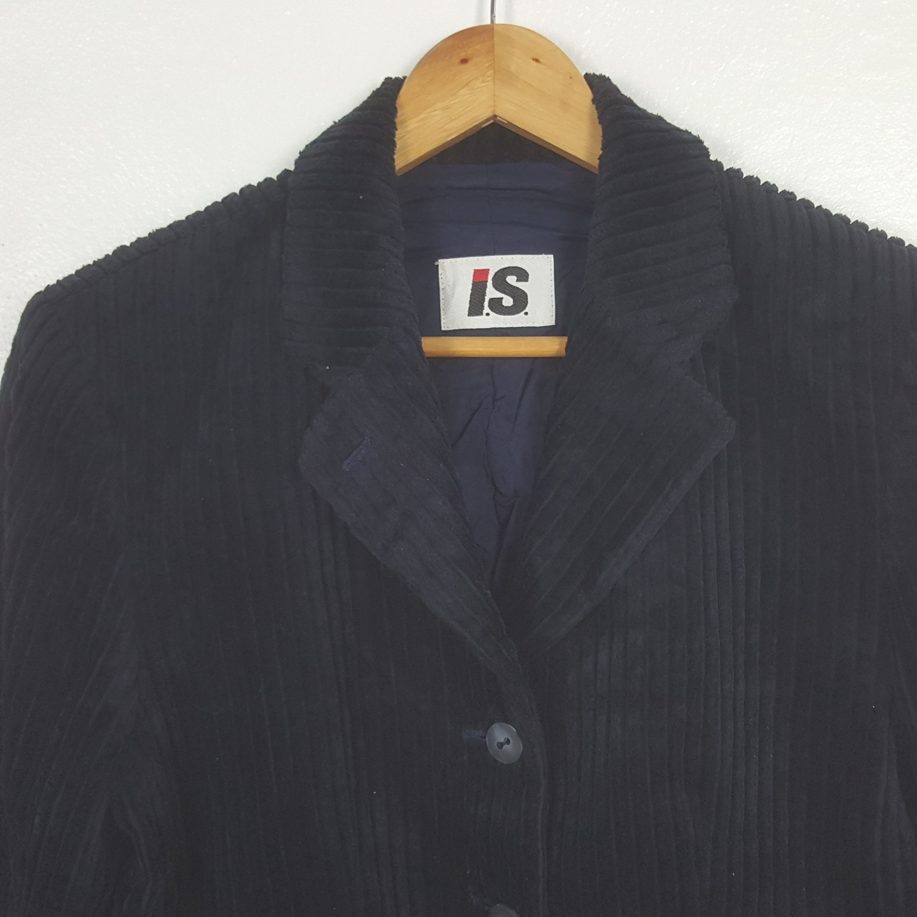 Issey Miyake Vintage Issey Miyake Japanese Velvet Jacket C303N16 Size S / US 4 / IT 40 - 2 Thumbnail
