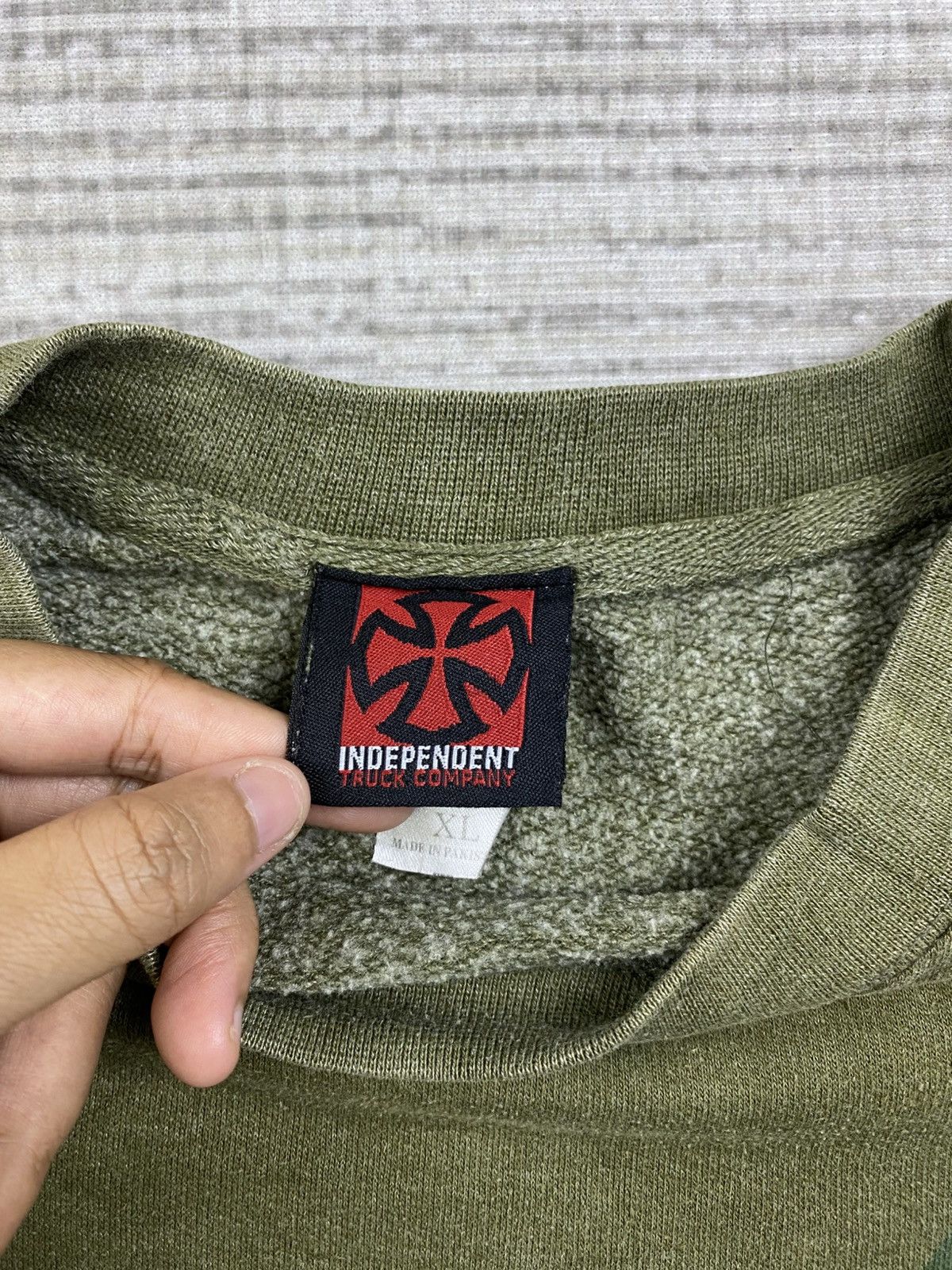 Independent Truck Co. × Vintage Vintage Independent Truck Company Rare Longsleeve Sweatshirt Size US L / EU 52-54 / 3 - 6 Thumbnail