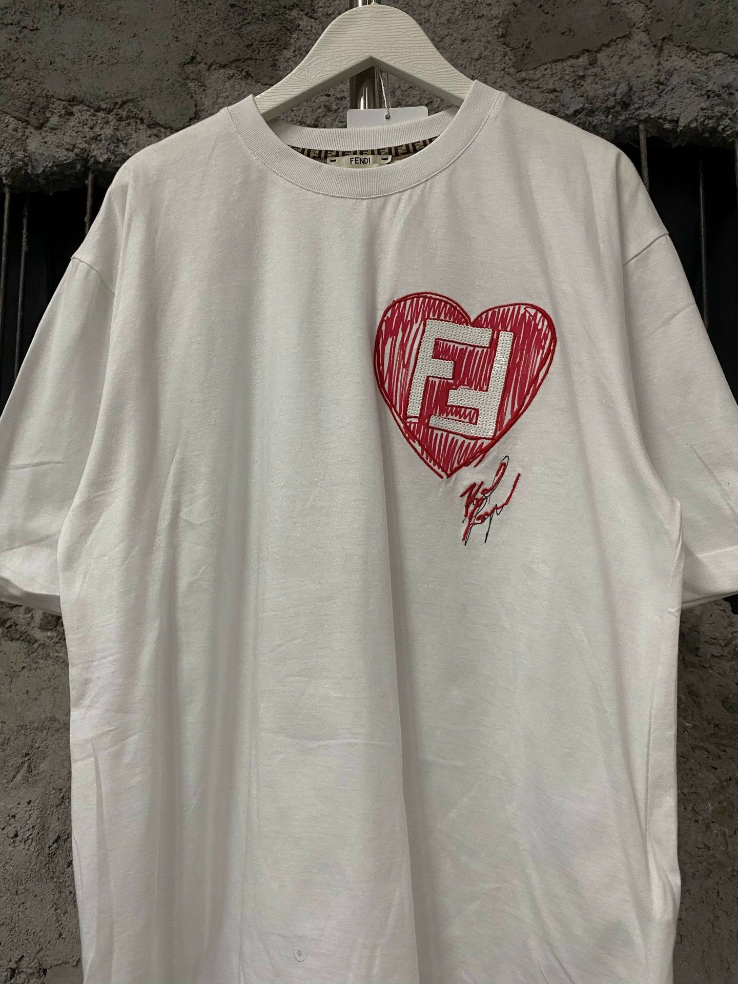 Fendi Fendi Heart Short Sleeve M 99 New Size M / US 6-8 / IT 42-44 - 3 Thumbnail