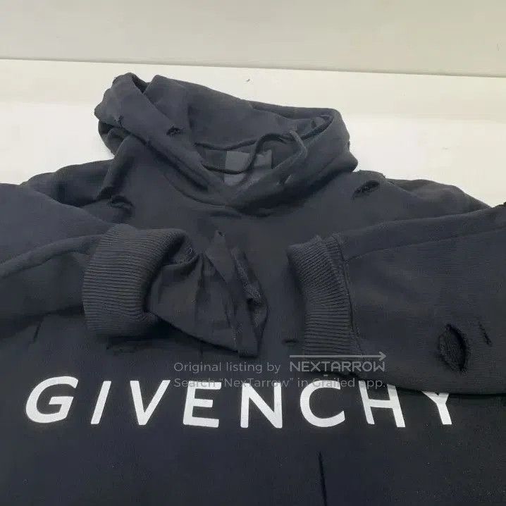 Givenchy Givenchy SS23 Logo Distressed Drawstring Hoodie. Size US XS / EU 42 / 0 - 5 Thumbnail