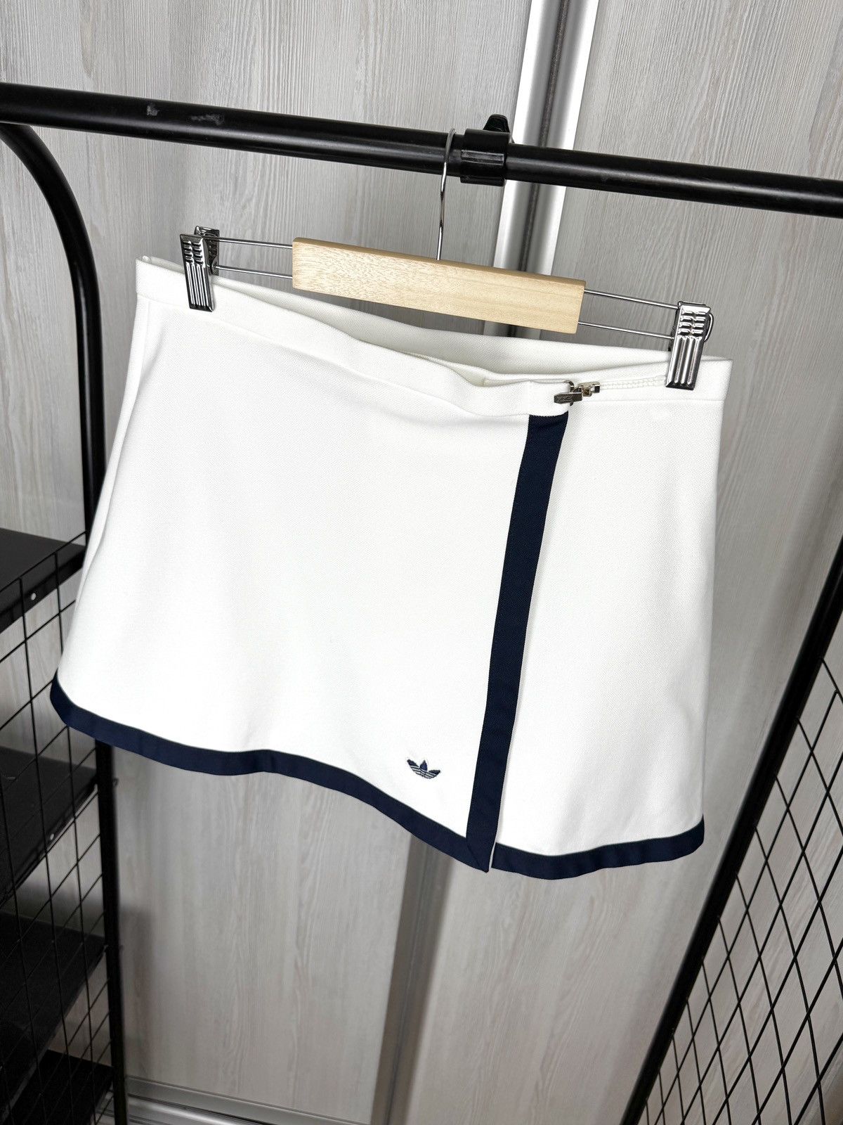 Adidas 80’s Adidas Vintage Retro Tennis Skirt Made In Japan Size 34" / US 12 / IT 48 - 5 Thumbnail