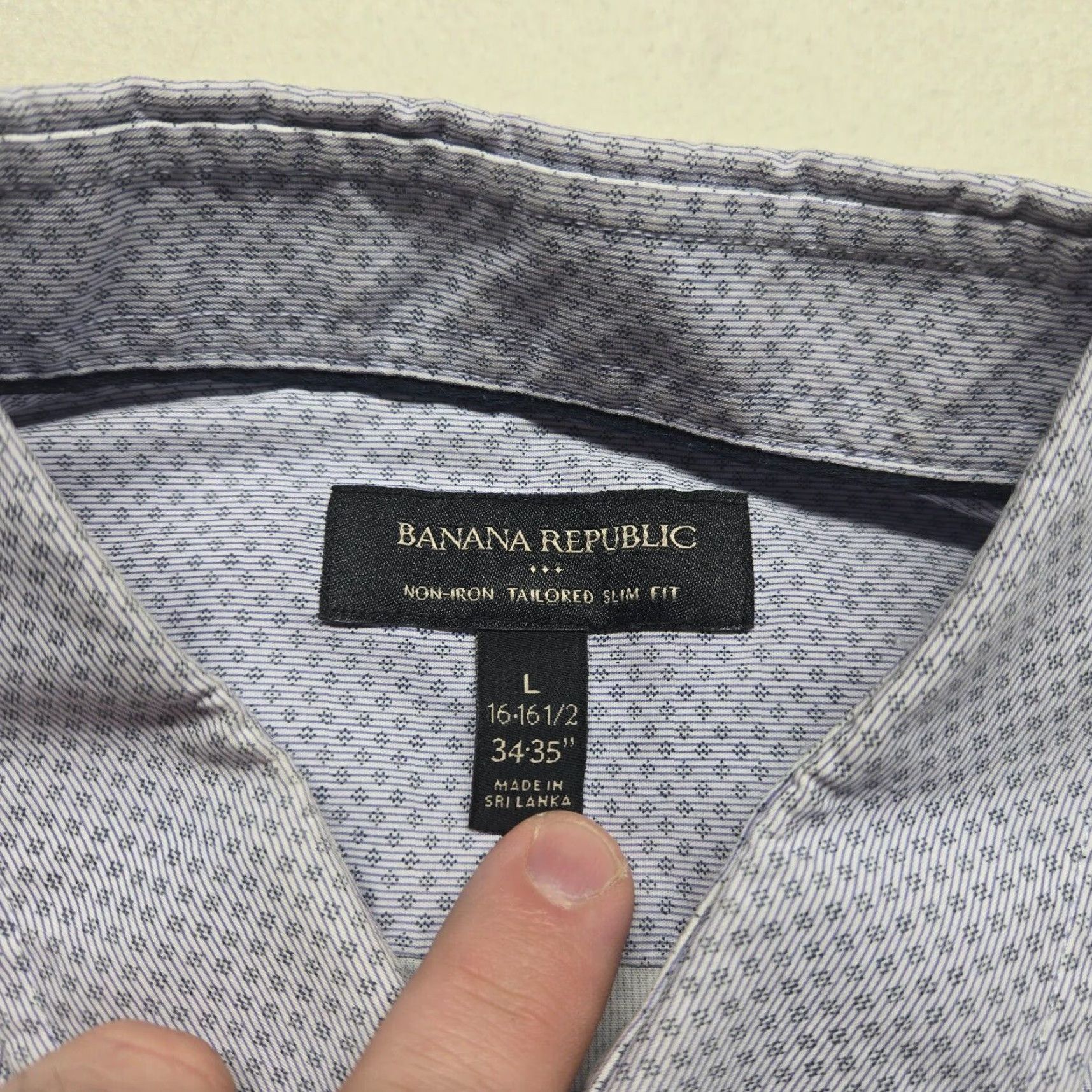 Banana Republic Banana Republic Shirt Men Blue Button-Up Long Sleeve Size L Adult Large Blue Shirt 90s Casual Mens Size US L / EU 52-54 / 3 - 3 Thumbnail