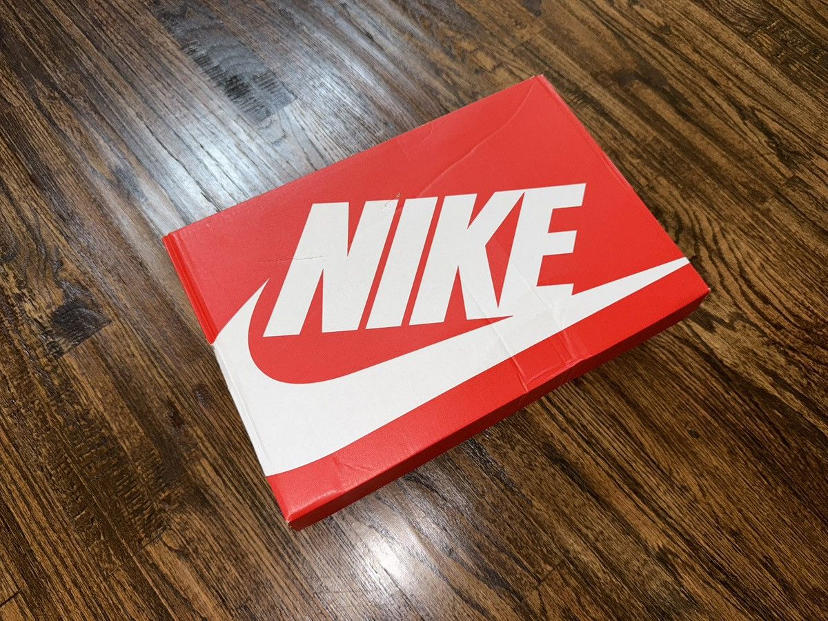 Nike Nike Dunk Low Retro PRM Chicago Split Sz 10.5 University Red Size US 10.5 / EU 43-44 - 10 Thumbnail