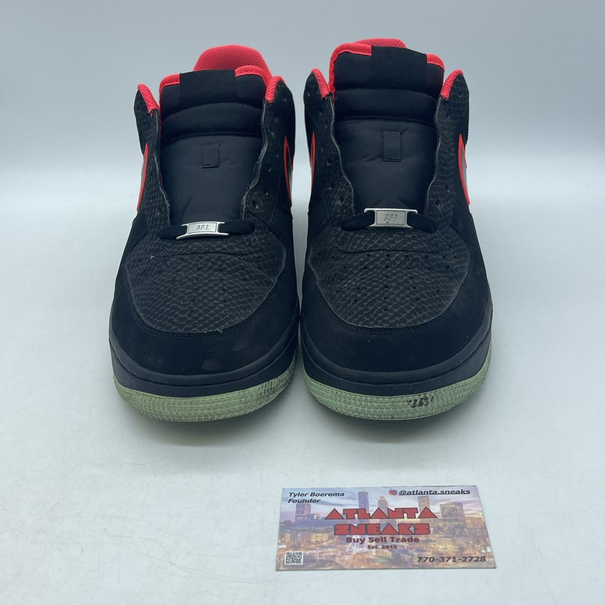 Nike Air Force 1 Yeezy Size US 11 / EU 44 - 2 Thumbnail