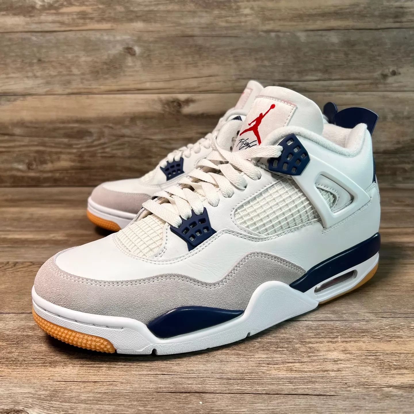 Nike Jordan x Nike SB AJ4 White/Navy 44 worn 1x DR5415-100 Size US 11 / EU 44 - 1 Thumbnail