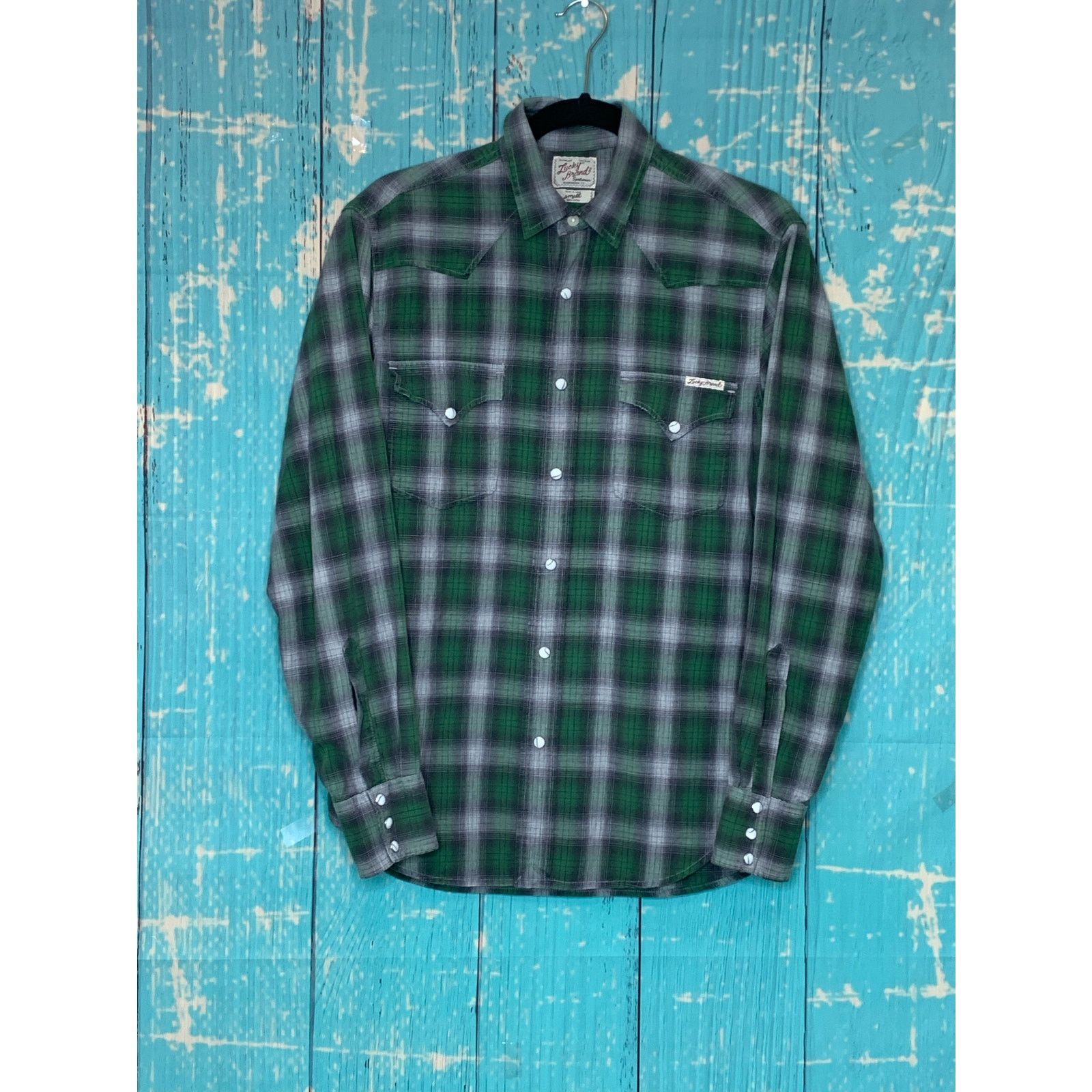 Lucky Brand Lucky Brand men green plaid long sleeves shirt size small Size US S / EU 44-46 / 1 - 6 Thumbnail