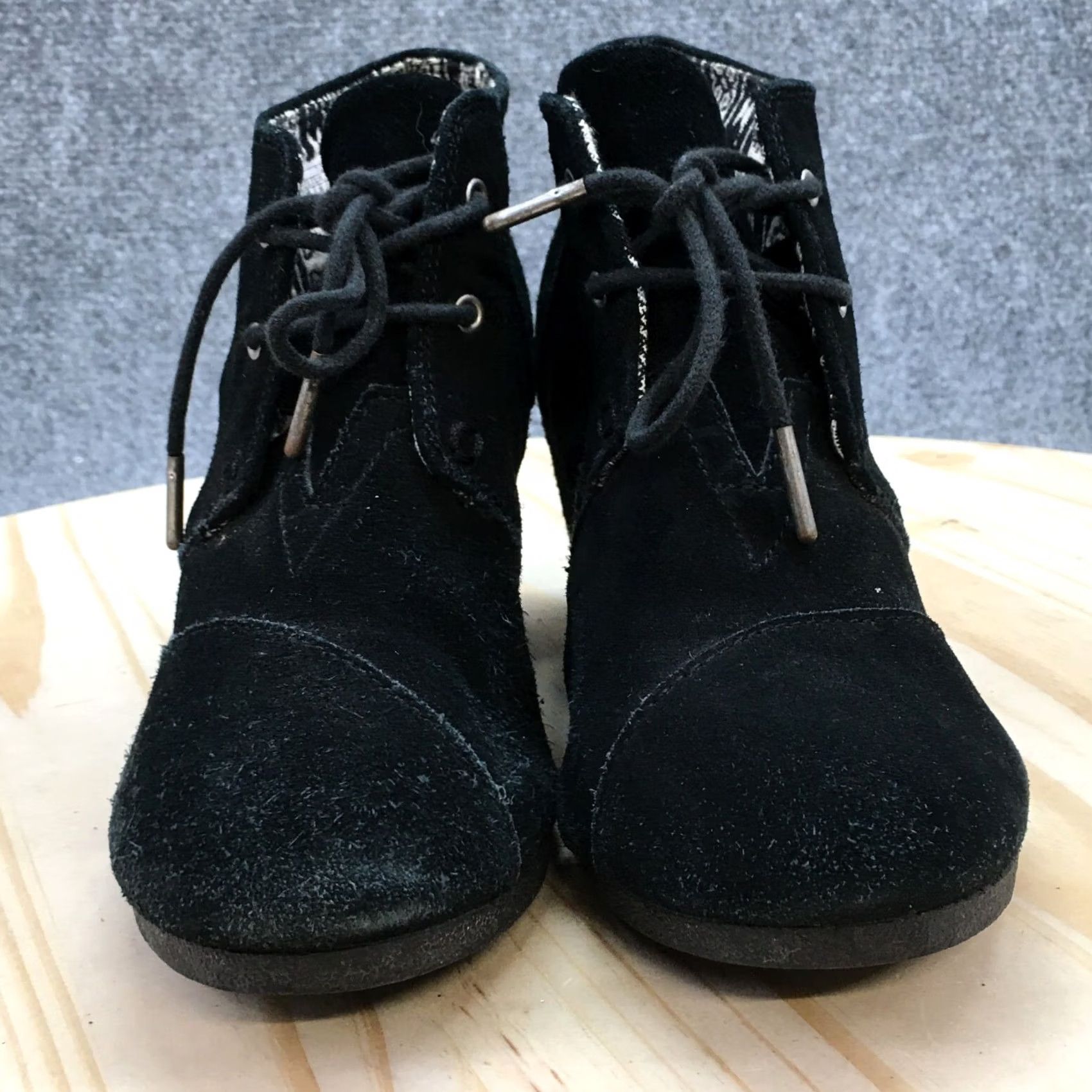 Toms TOMS Boots Womens 8 Ankle Booties Wedge Heels Casual 380515 Black Suede Lace Up Size US 8 / IT 38 - 5 Thumbnail