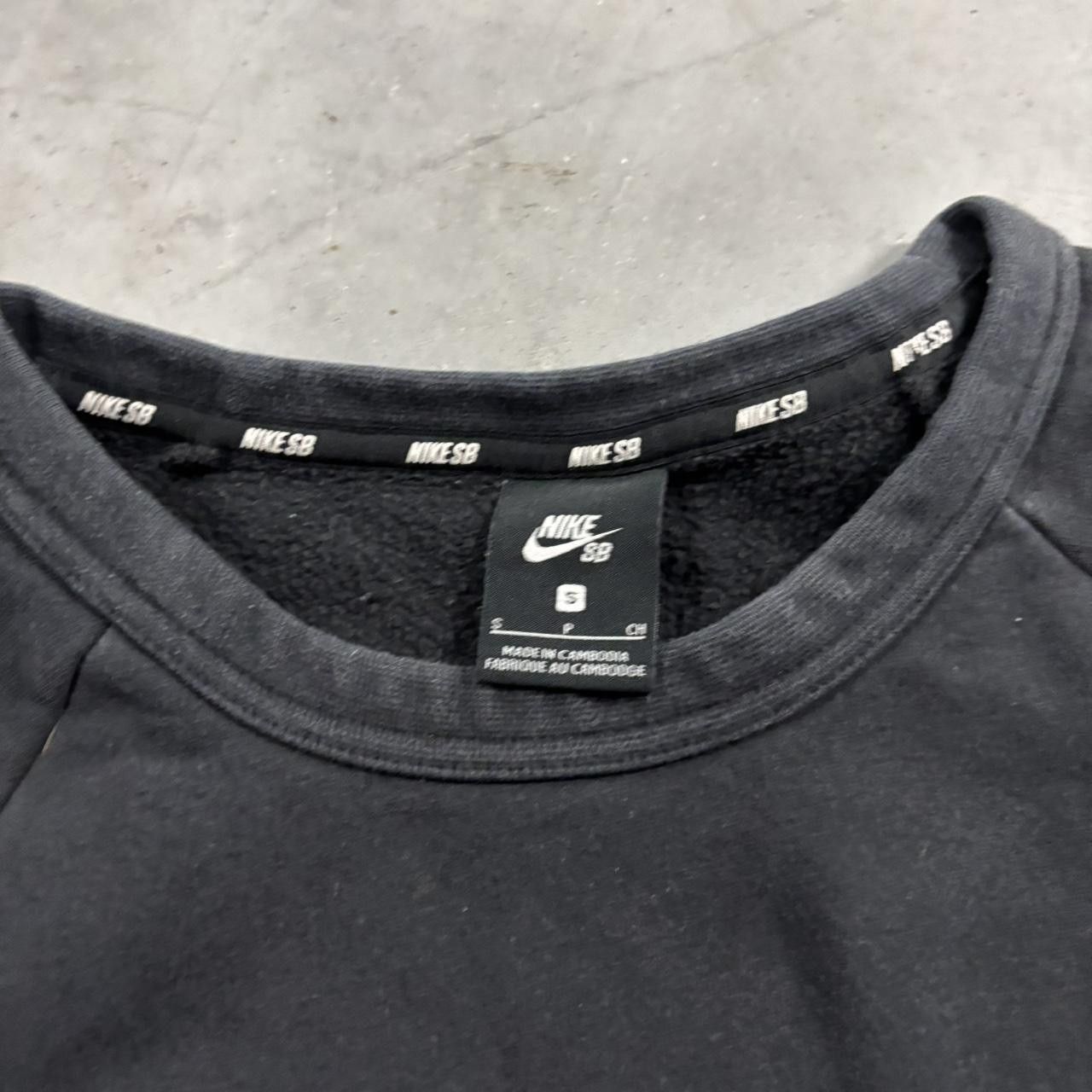 Nike Crazy Vintage Y2K/2000s Black Nike SB Streetwear Essential Sweatshirt! Size S Size US S / EU 44-46 / 1 - 7 Thumbnail